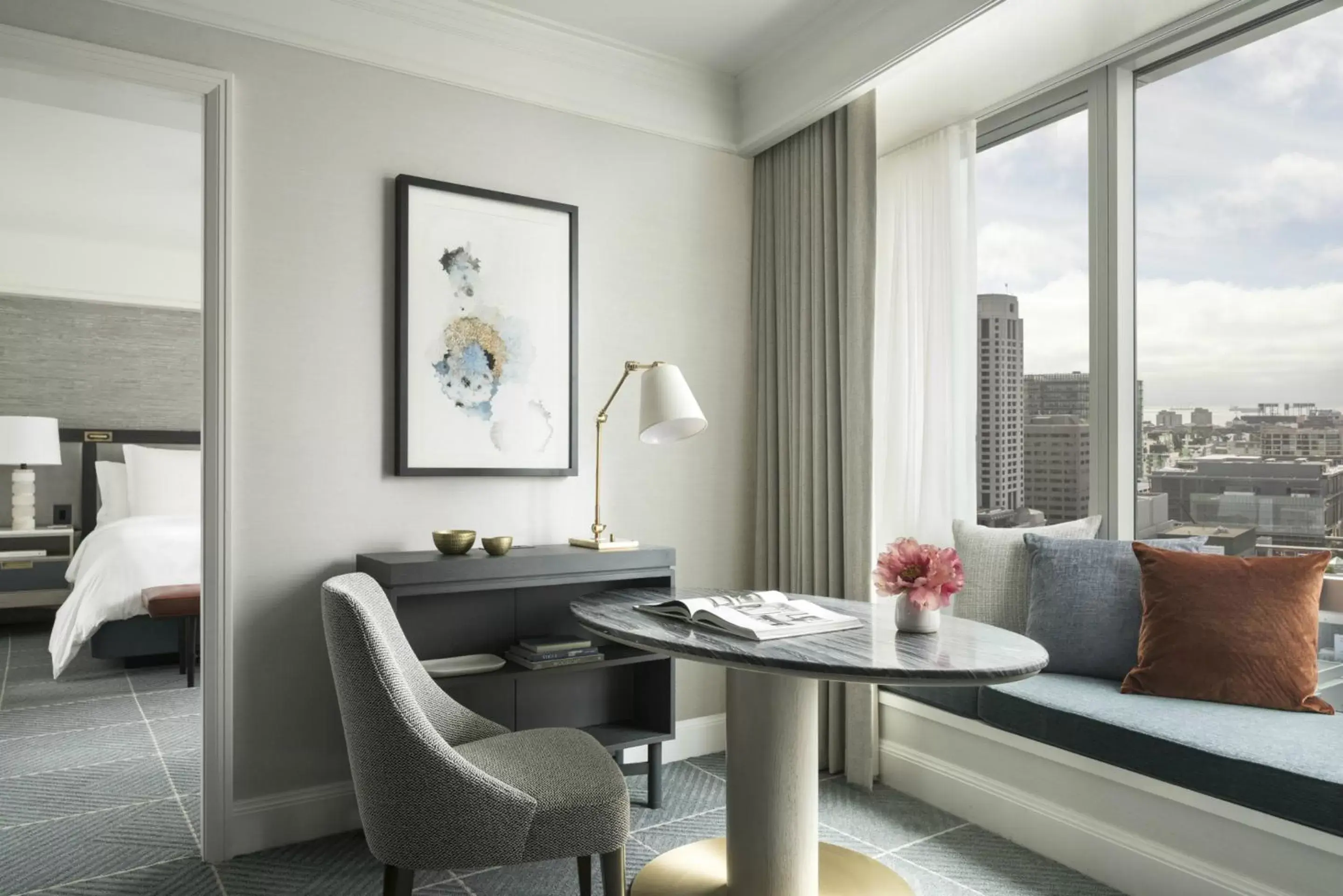 Seating area in Four Seasons Hotel San Francisco