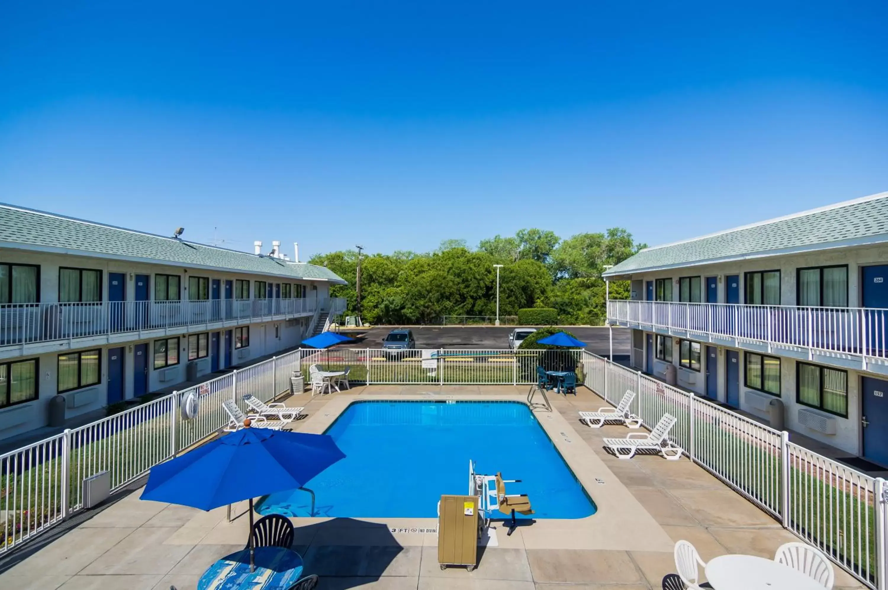 Swimming pool, Pool View in Motel 6-Bellmead, TX - Waco