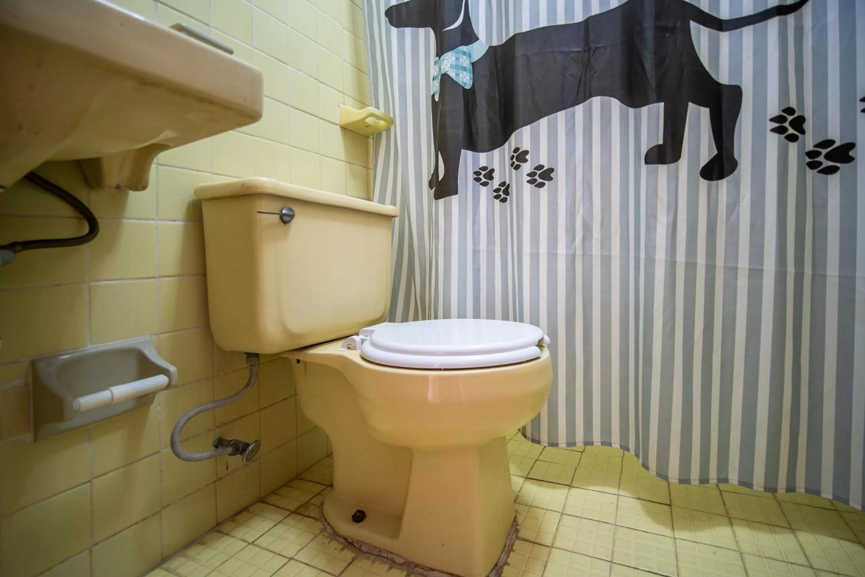 Bathroom in OYO Hotel Arena Surf, Puerto Escondido