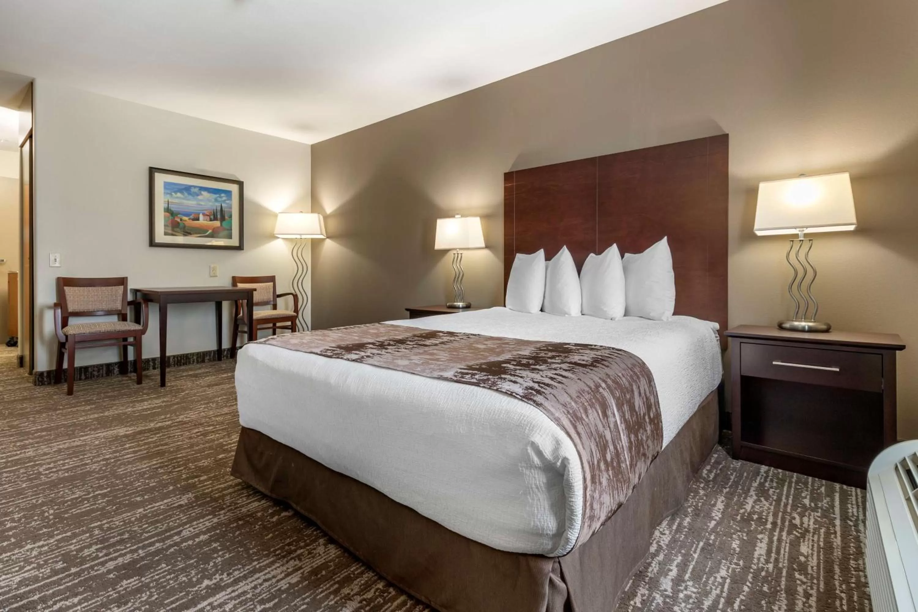 Bedroom, Bed in Best Western Plus Pembina Inn & Suites