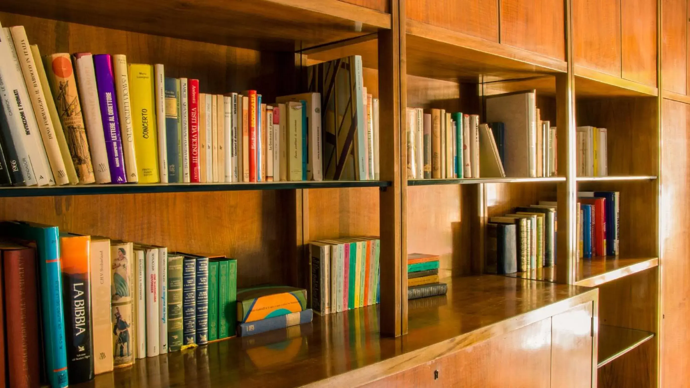 Library in Locanda dei Buoni e Cattivi