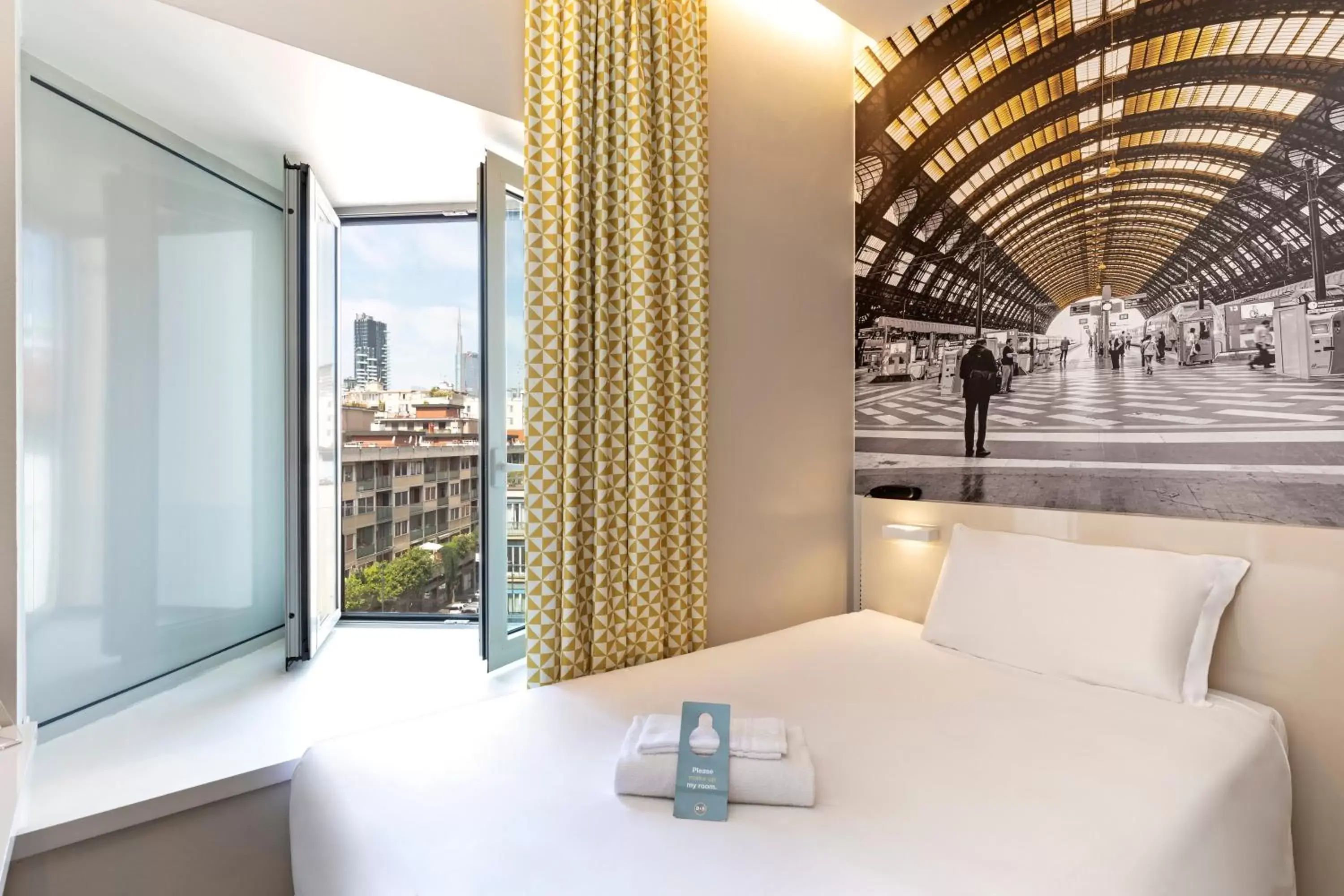 Bedroom in B&B Hotel Milano Central Station
