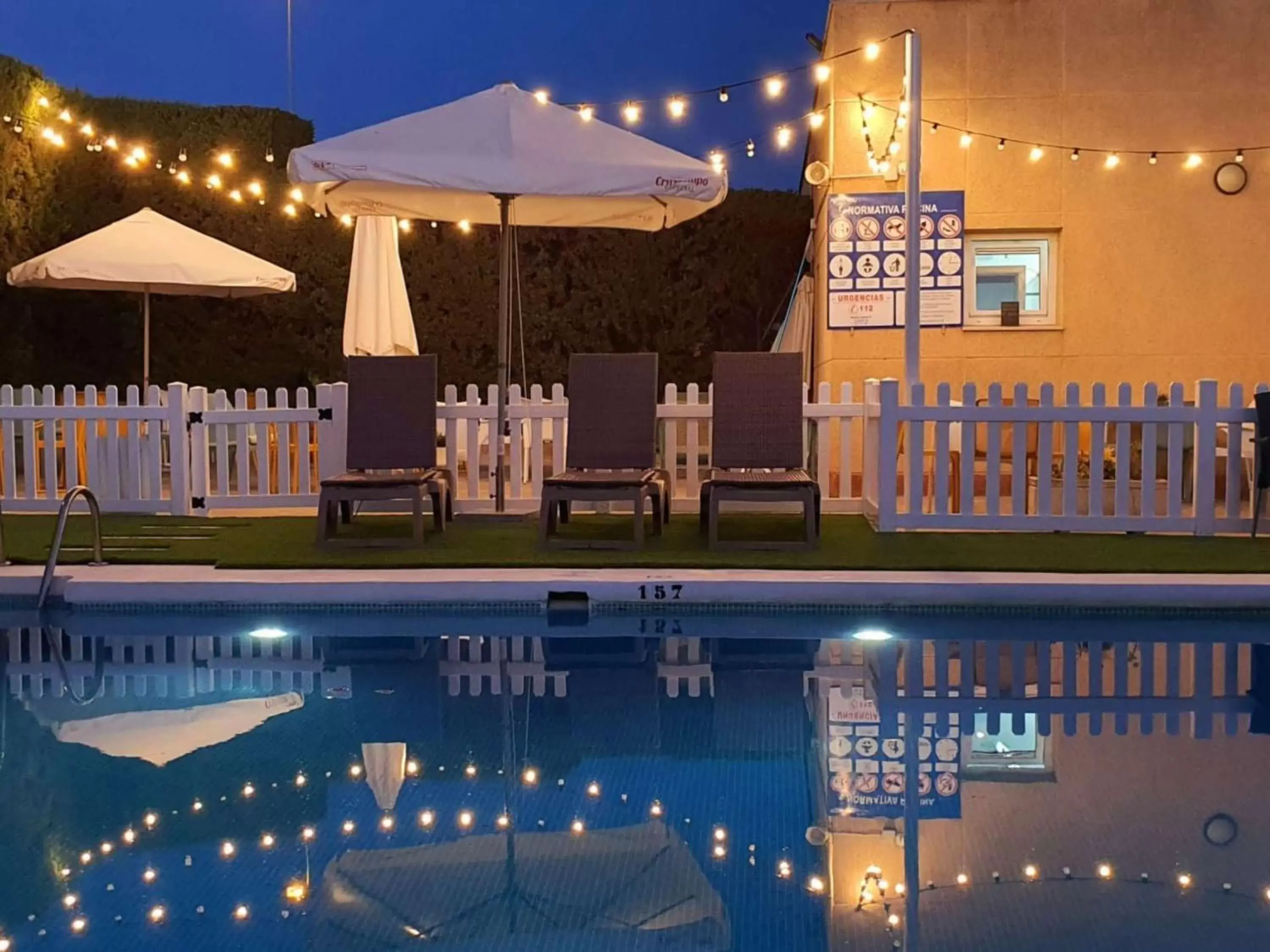 Property building, Swimming Pool in Ibis Jerez De La Frontera Cadiz