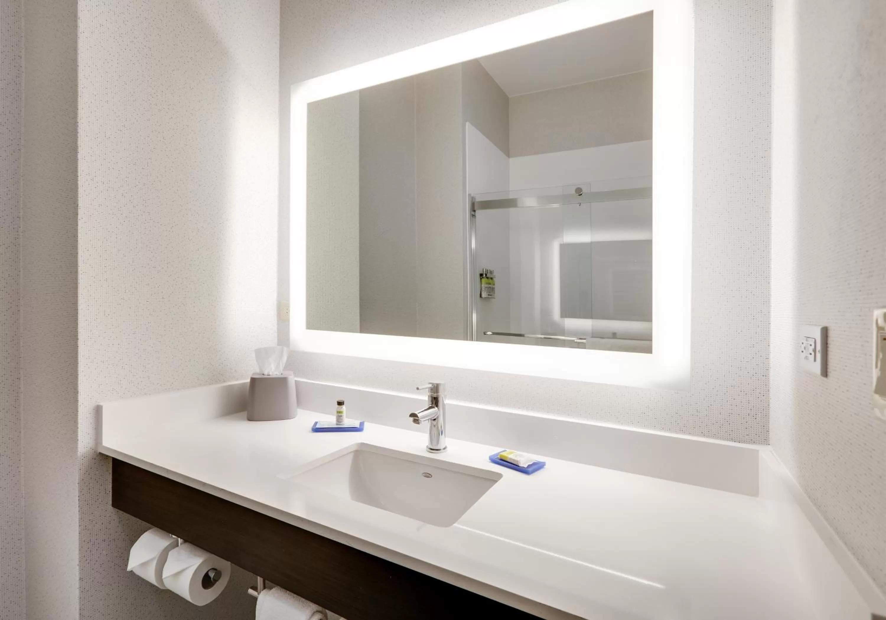 Holiday Inn Express Hotel & Suites Cleburne by IHG