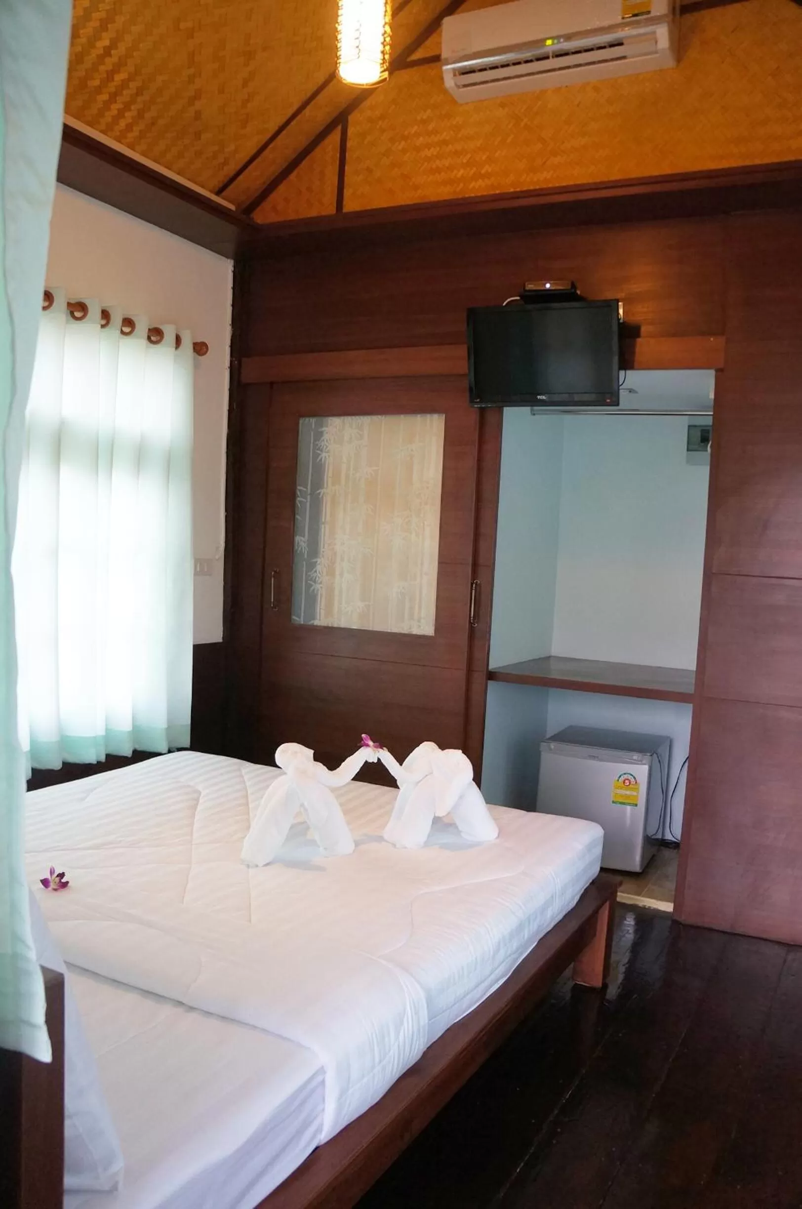Bed in Chanpraya Resort