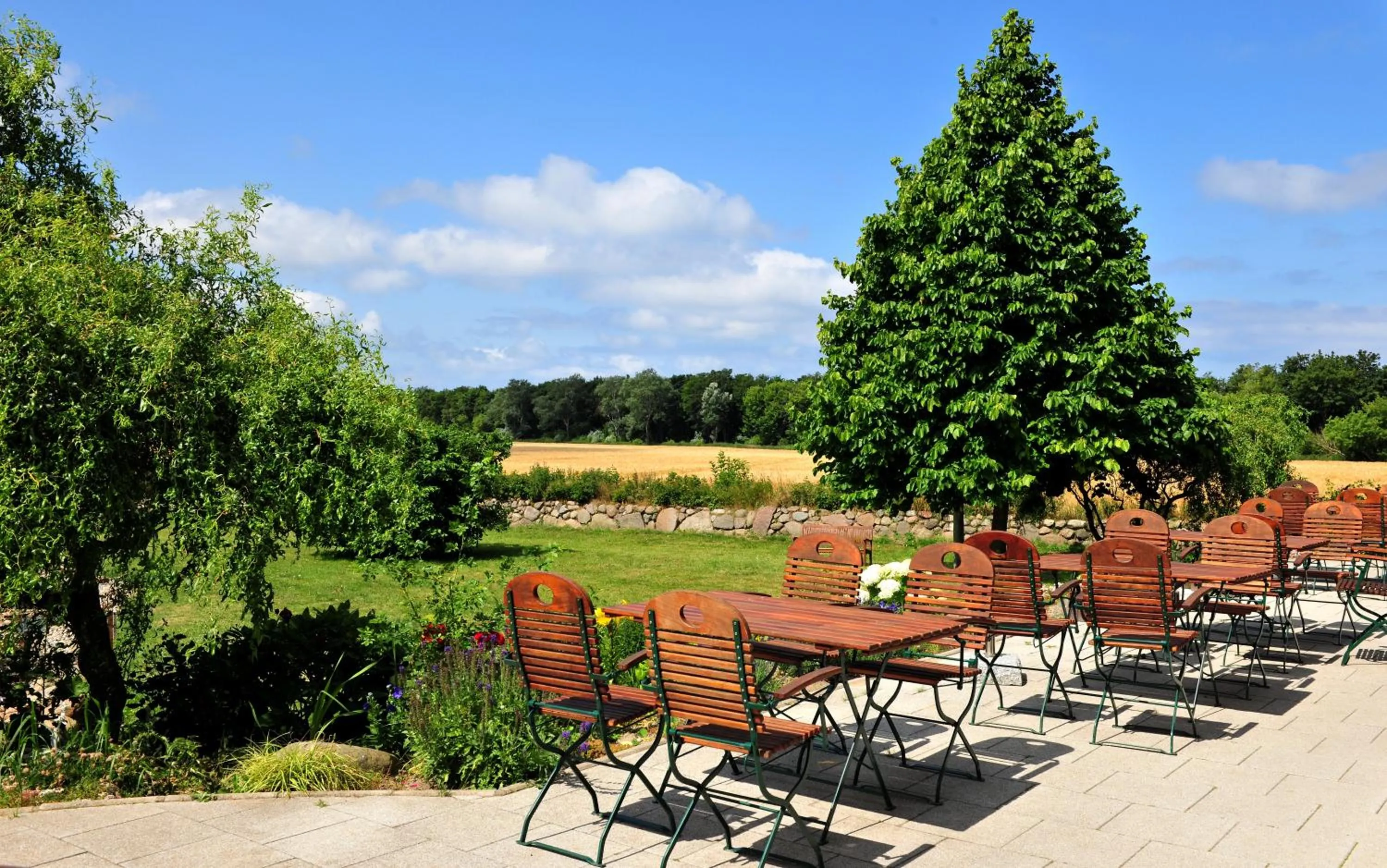 Restaurant/places to eat in Hotel Ostseeland