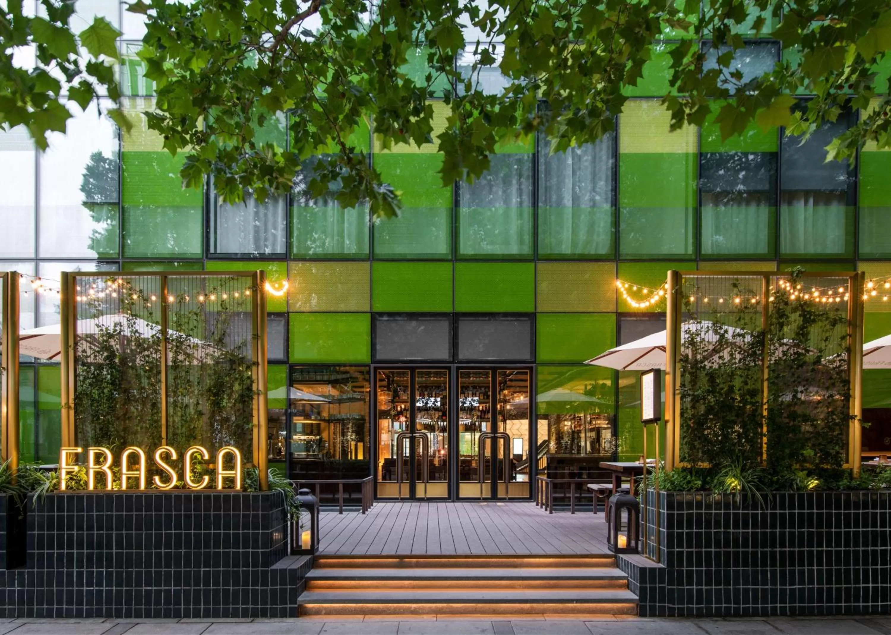 Restaurant/places to eat in The Opposite House