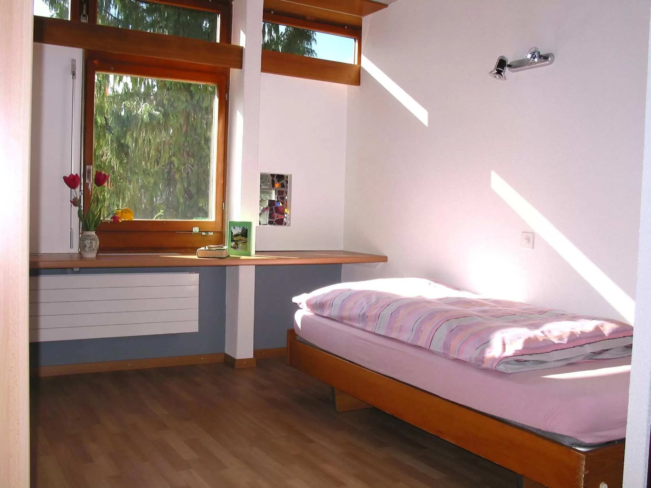 Bedroom, Bed in Hôtel Centre Saint-François