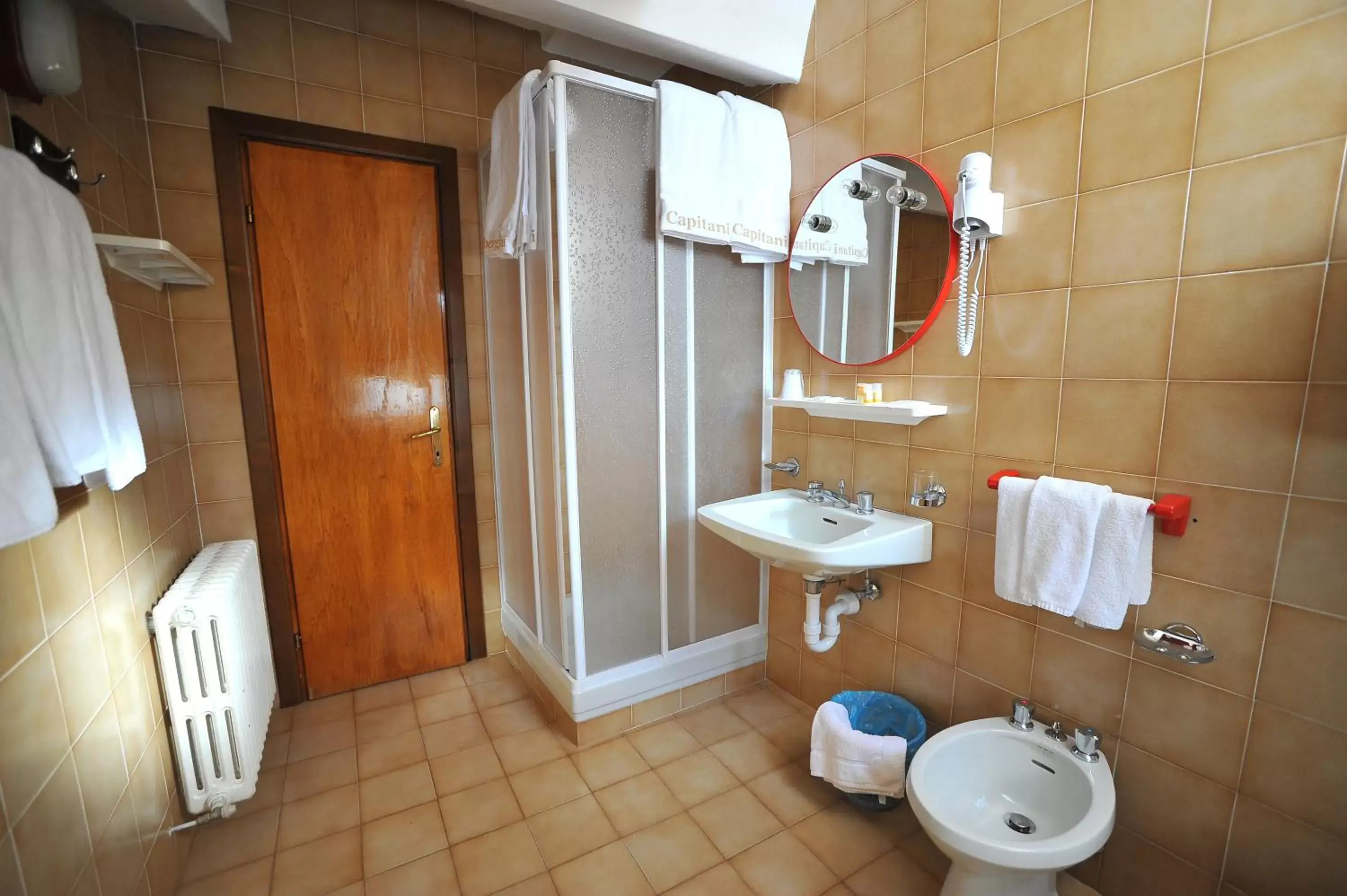 Bathroom in Hotel Capitani