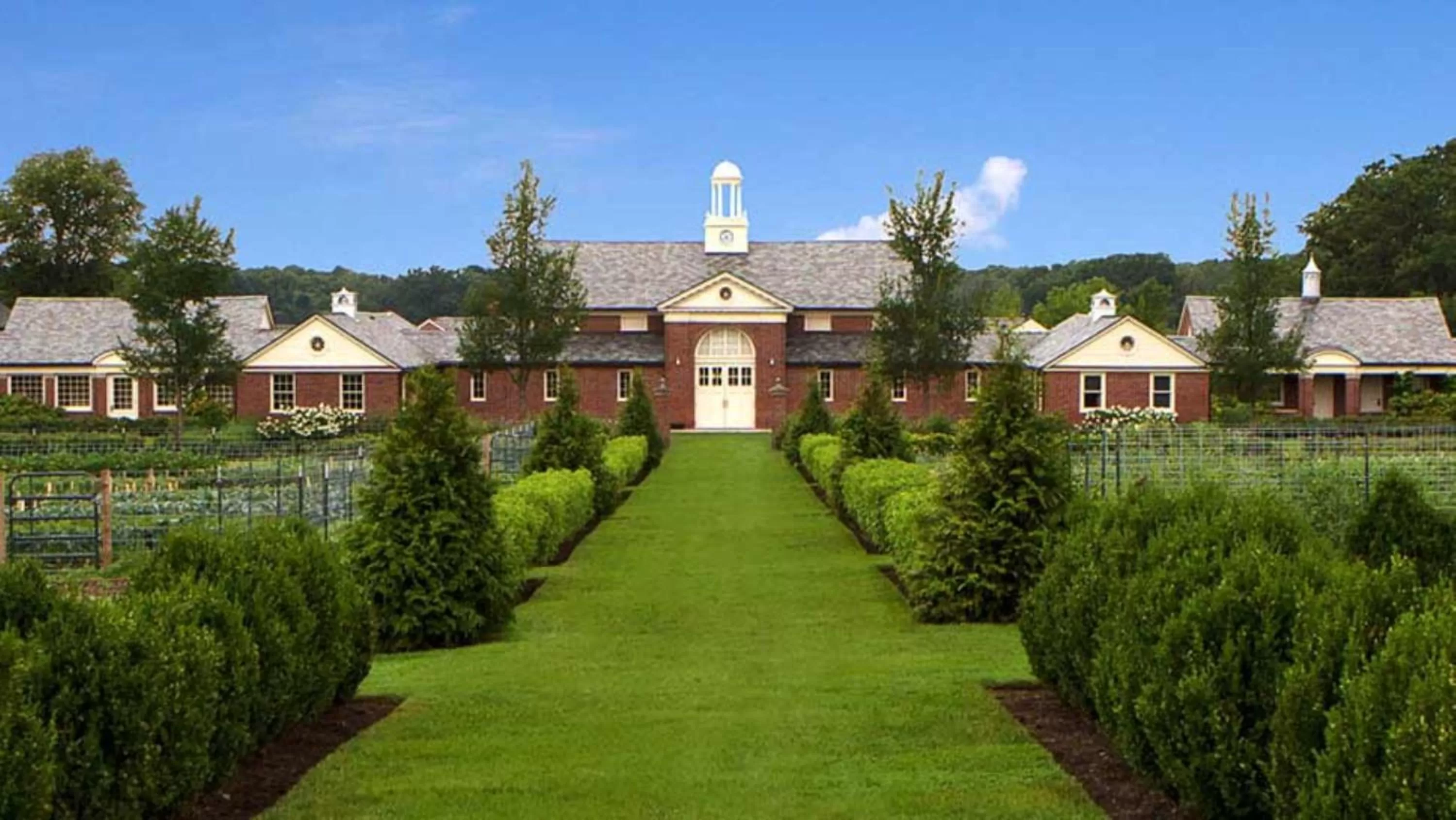 Nearby landmark in Staybridge Suites Lincolnshire by IHG