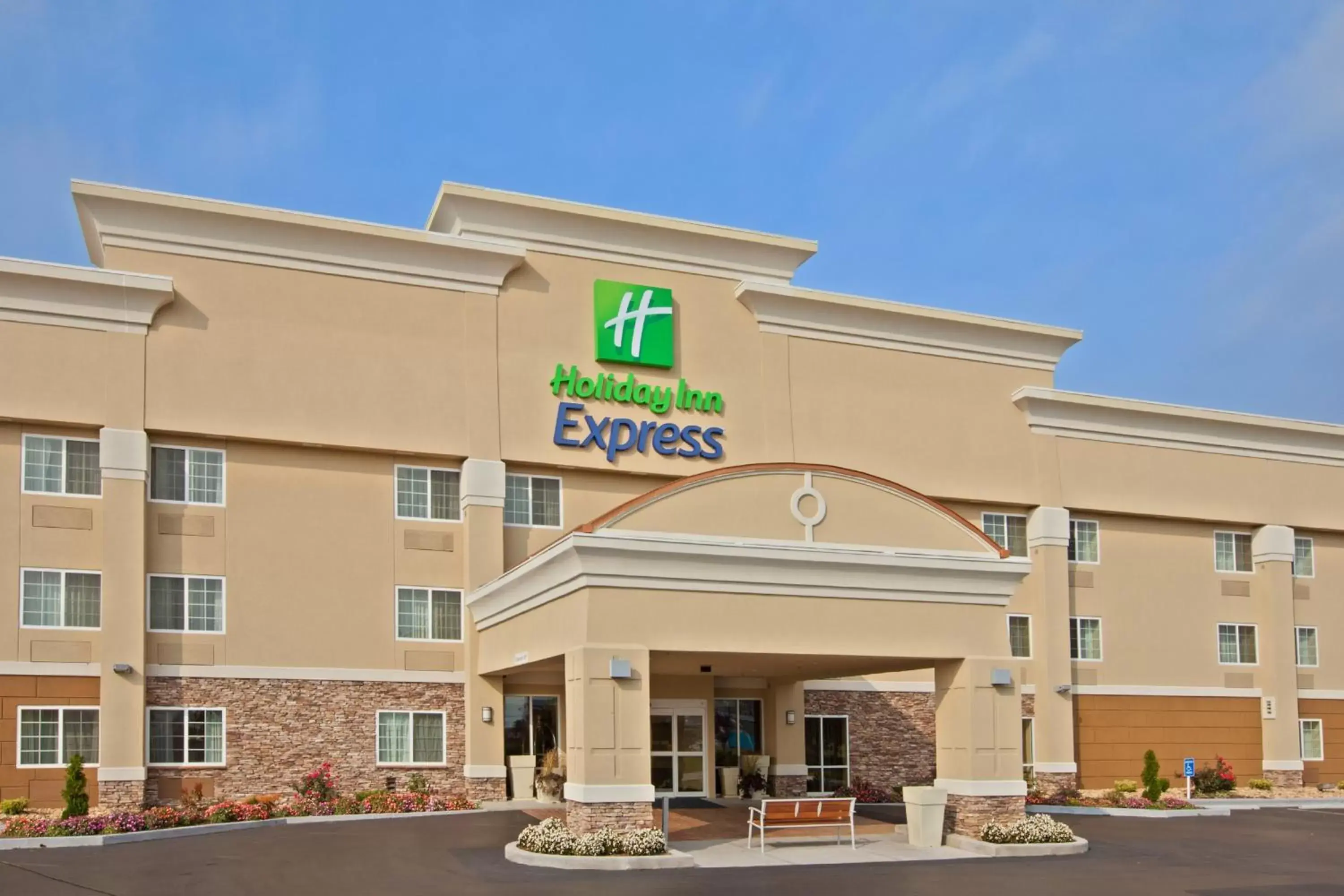 Property Building in Holiday Inn Express - Bowling Green, an IHG Hotel