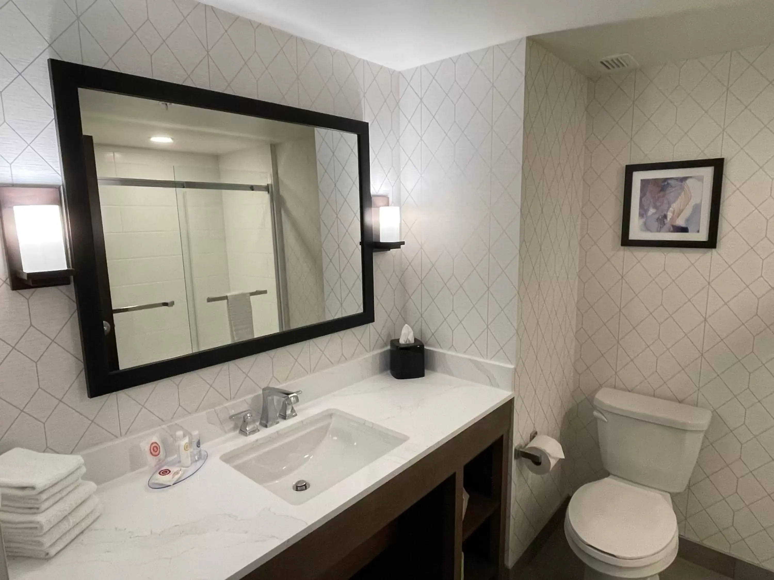 Standard King Room - Non Smoking in Comfort Inn & Suites Standard King Room - Non Smoking in Comfort Inn & Suites