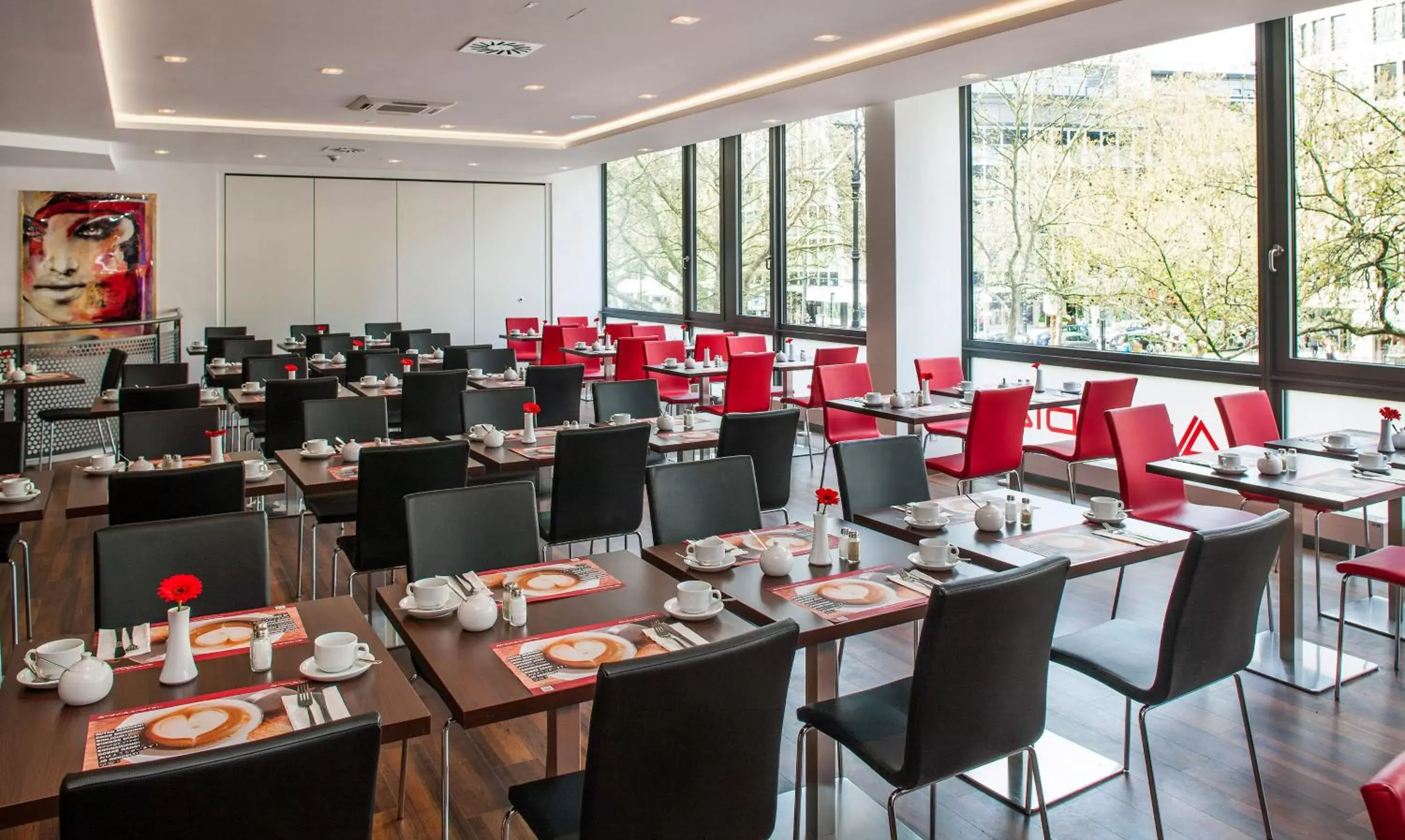 Property building, Restaurant/Places to Eat in Best Western Plus Plaza Berlin Kurfürstendamm