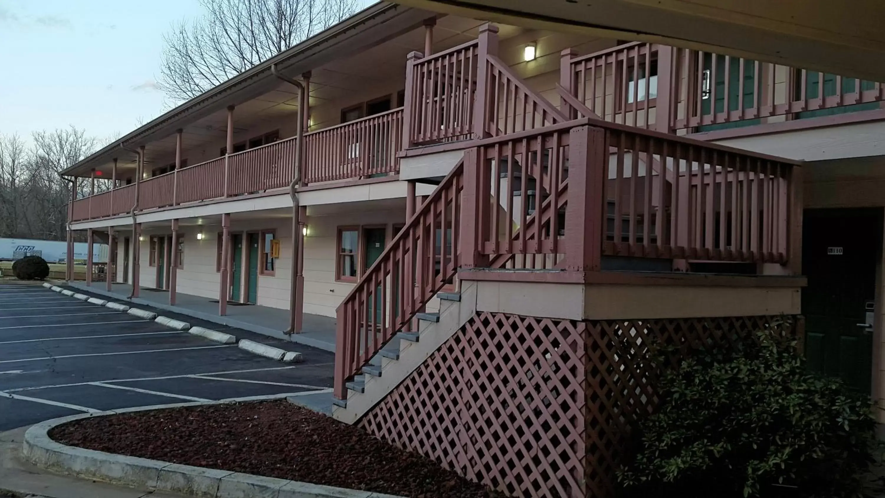 Property Building in Mountain Valley Inn