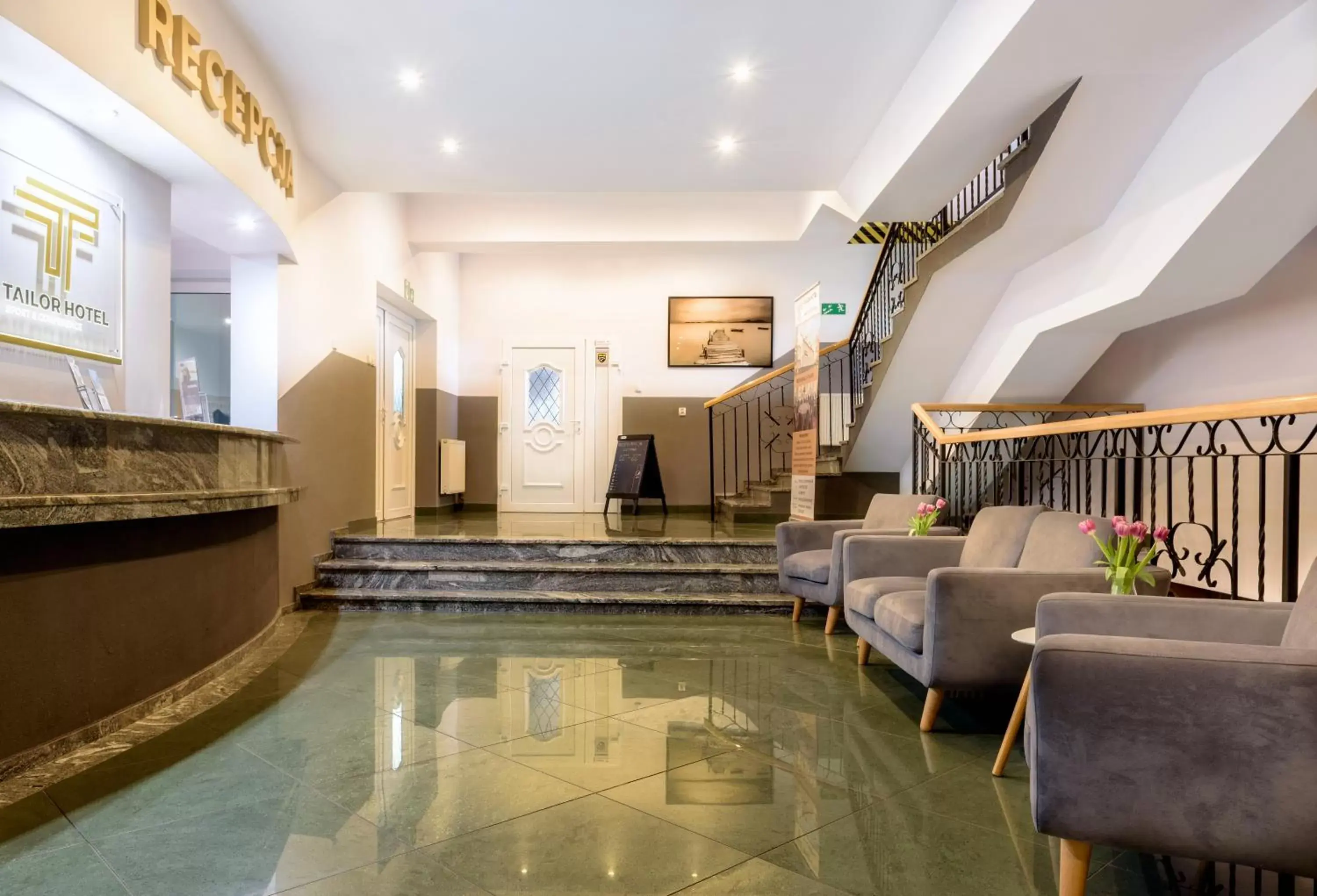 Tailor Hotel Sport & Conference Tailor Hotel Sport & Conference