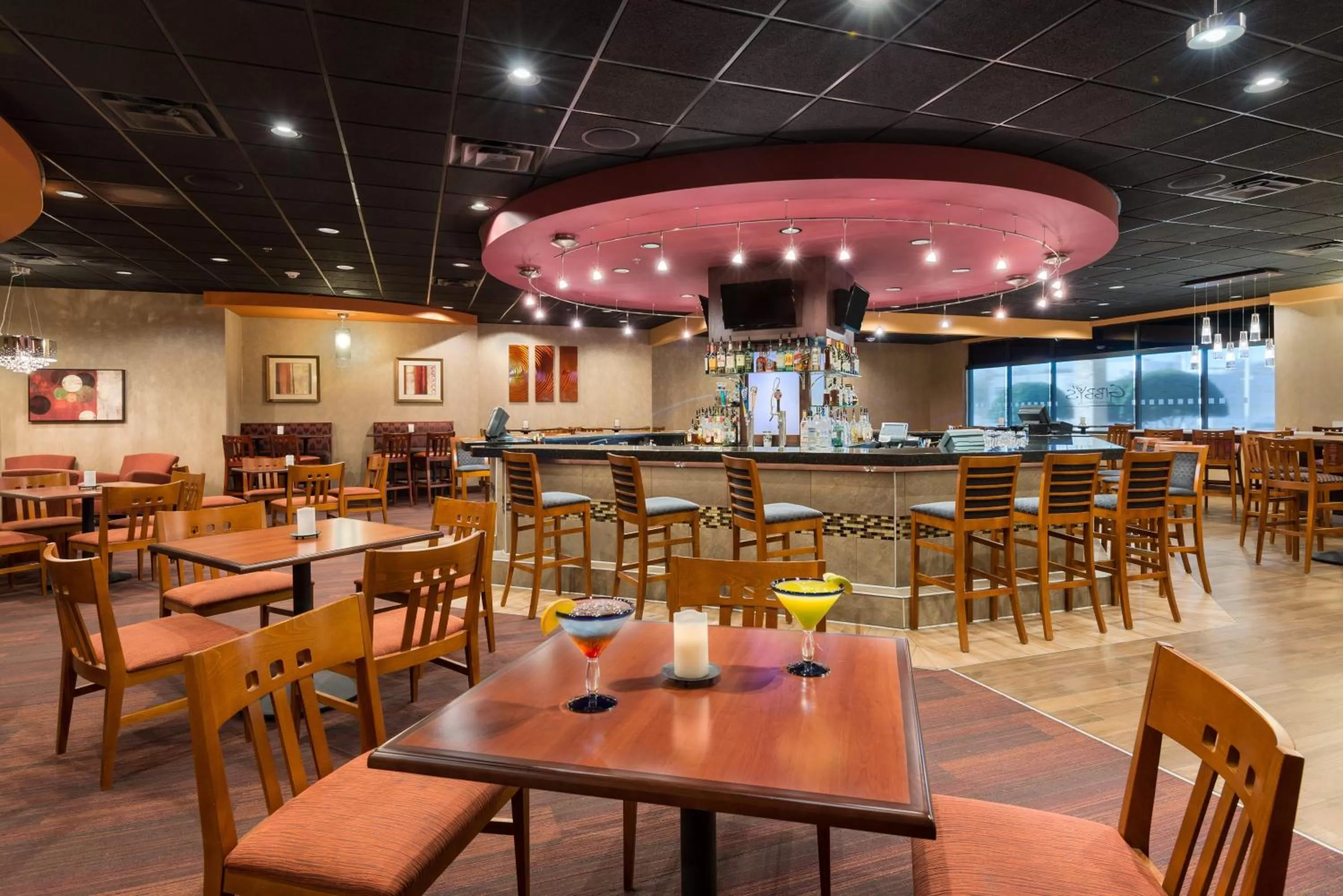 Restaurant/places to eat in Holiday Inn Knoxville West - Cedar Bluff Rd by IHG