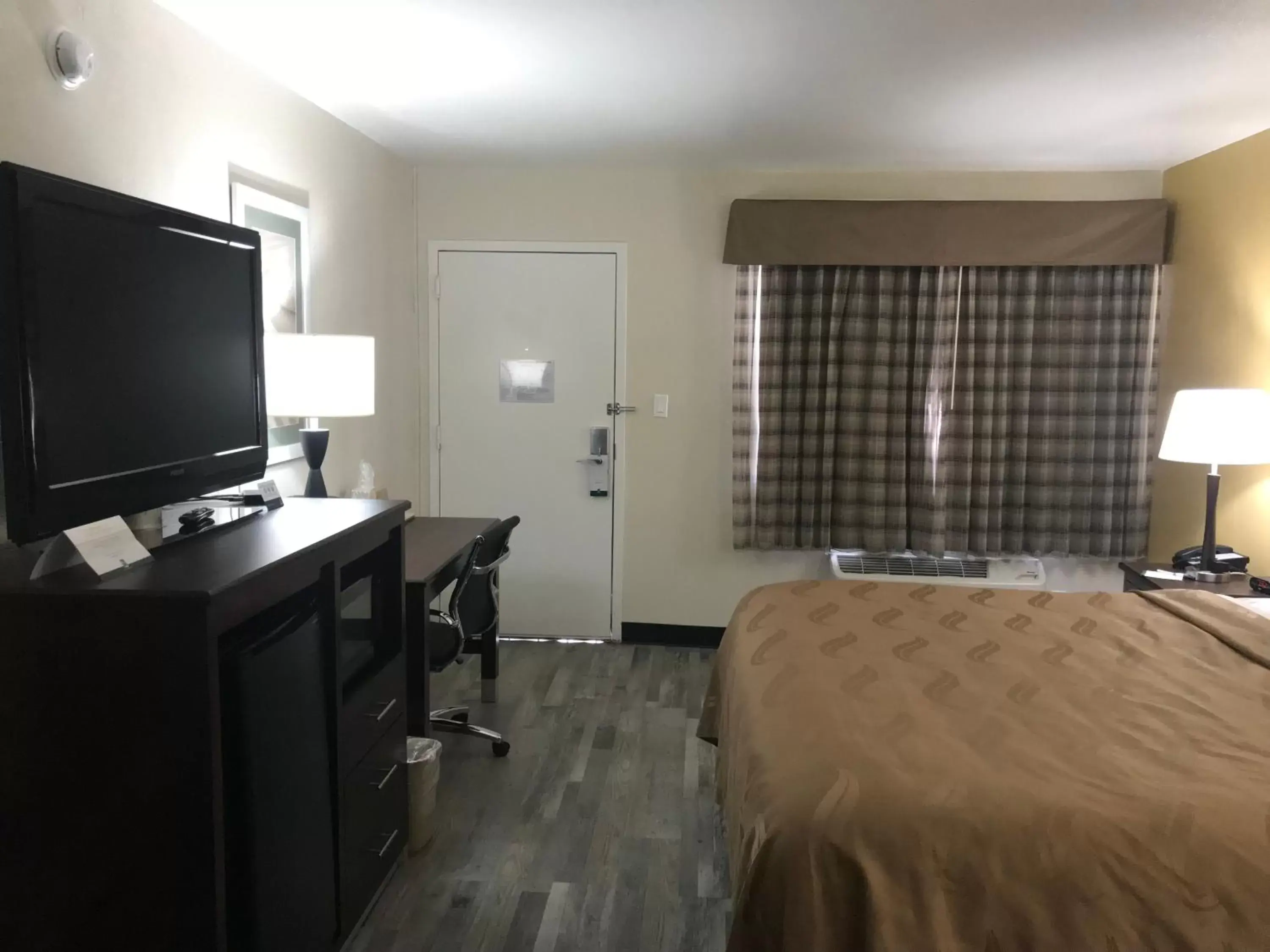 TV/Entertainment Center in Quality Inn & Suites near Downtown Mesa