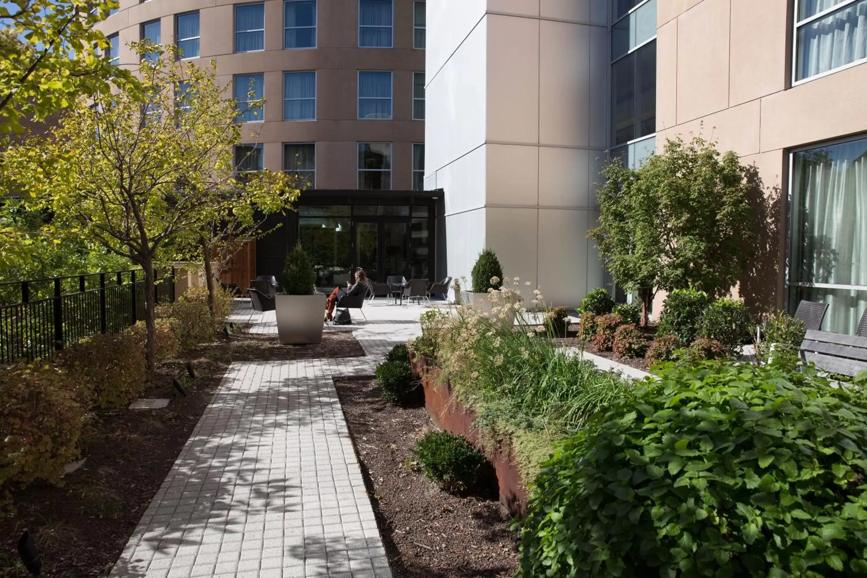 Garden, Property Building in The Fontaine