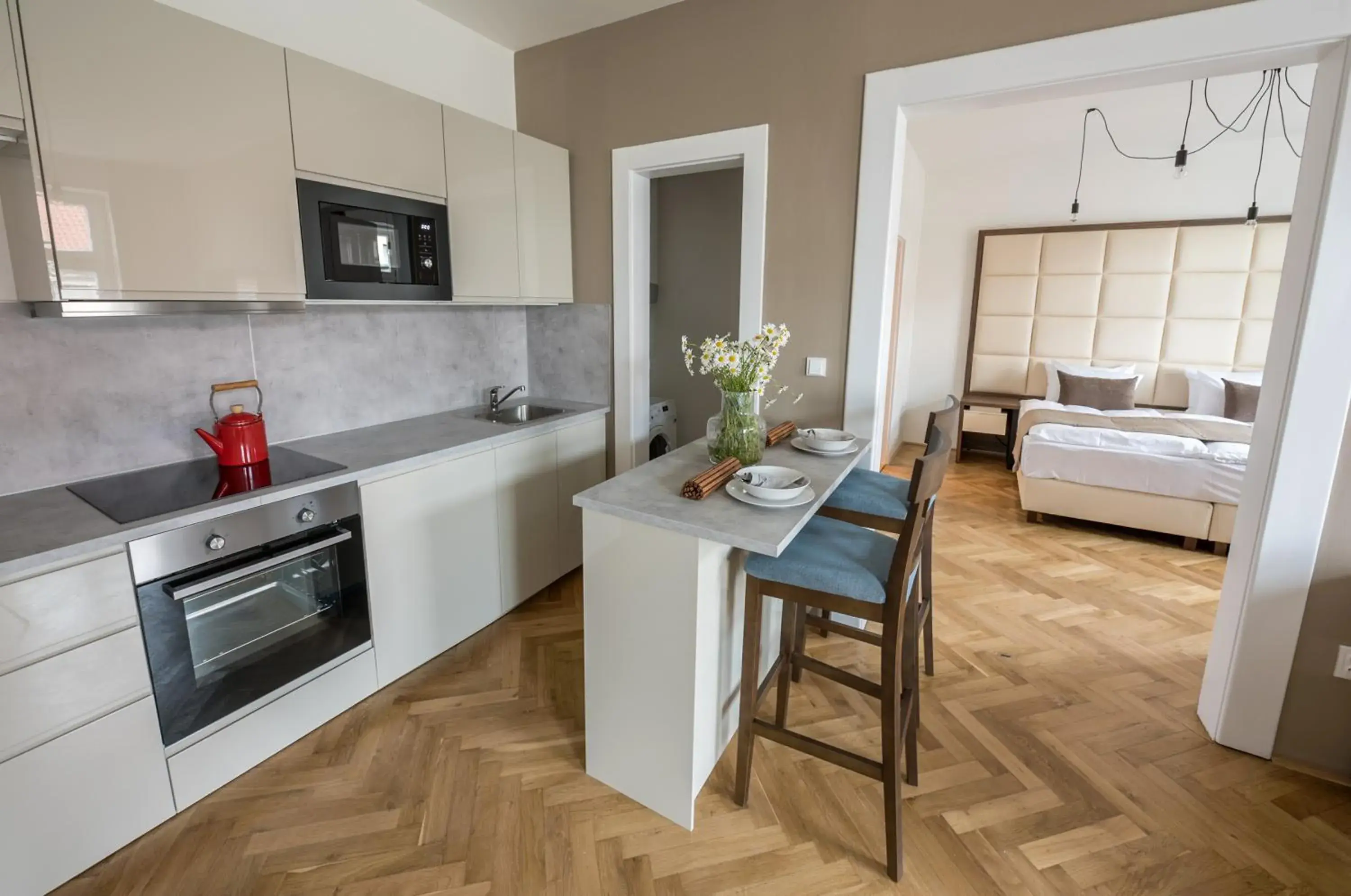 Kitchen/Kitchenette in Letna Garden Suites