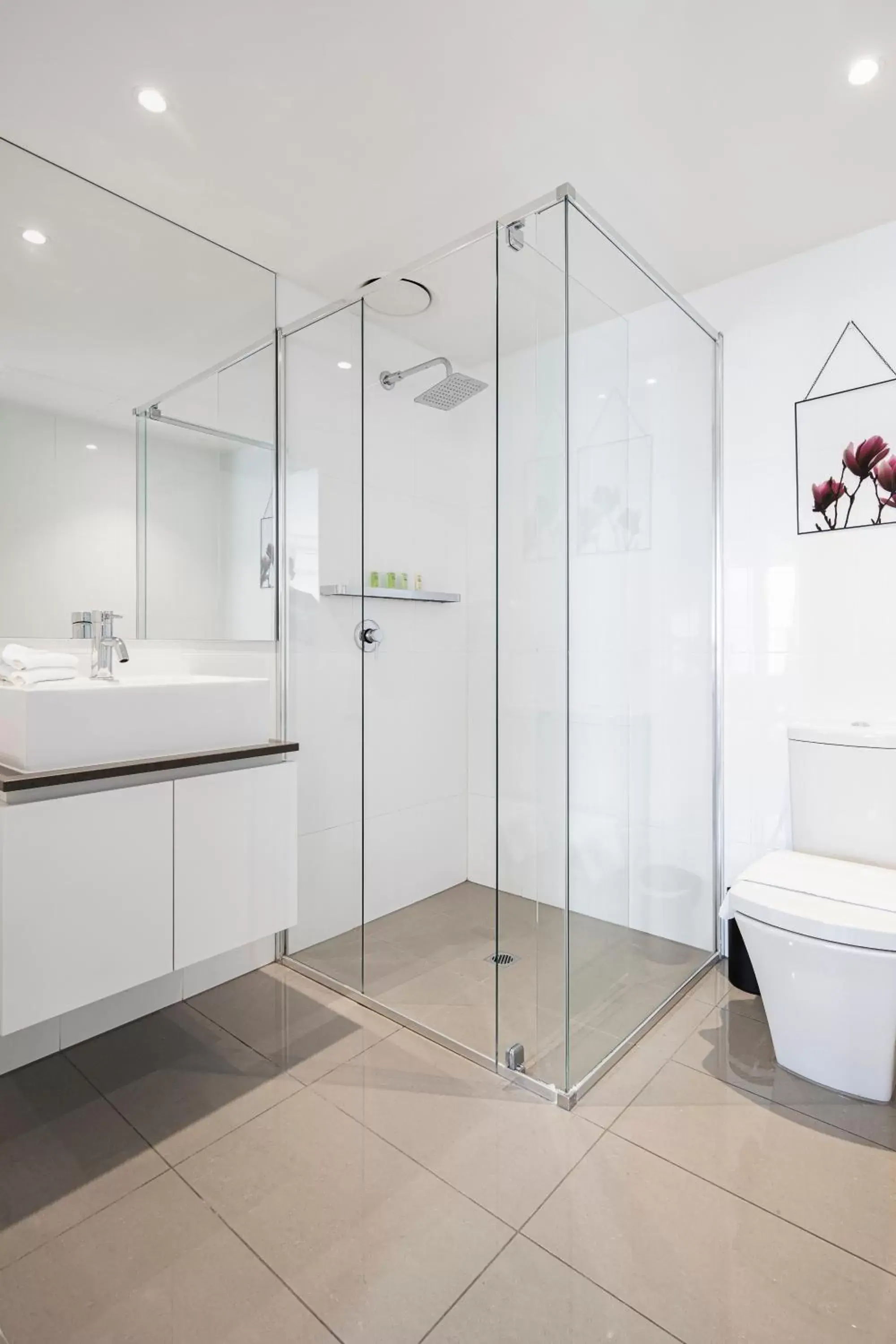 Bathroom in RNR Serviced Apartments North Melbourne