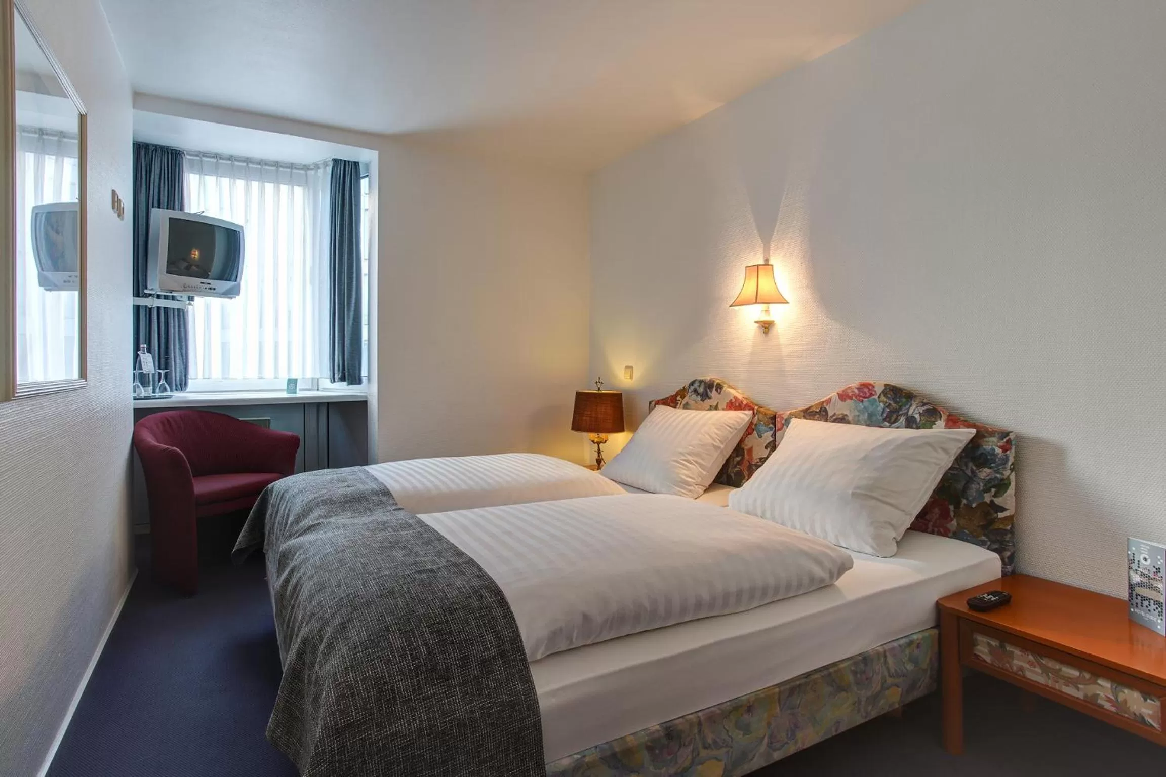 Photo of the whole room, Bed in Centro Hotel Arde Köln City, Trademark Collection by Wyndham