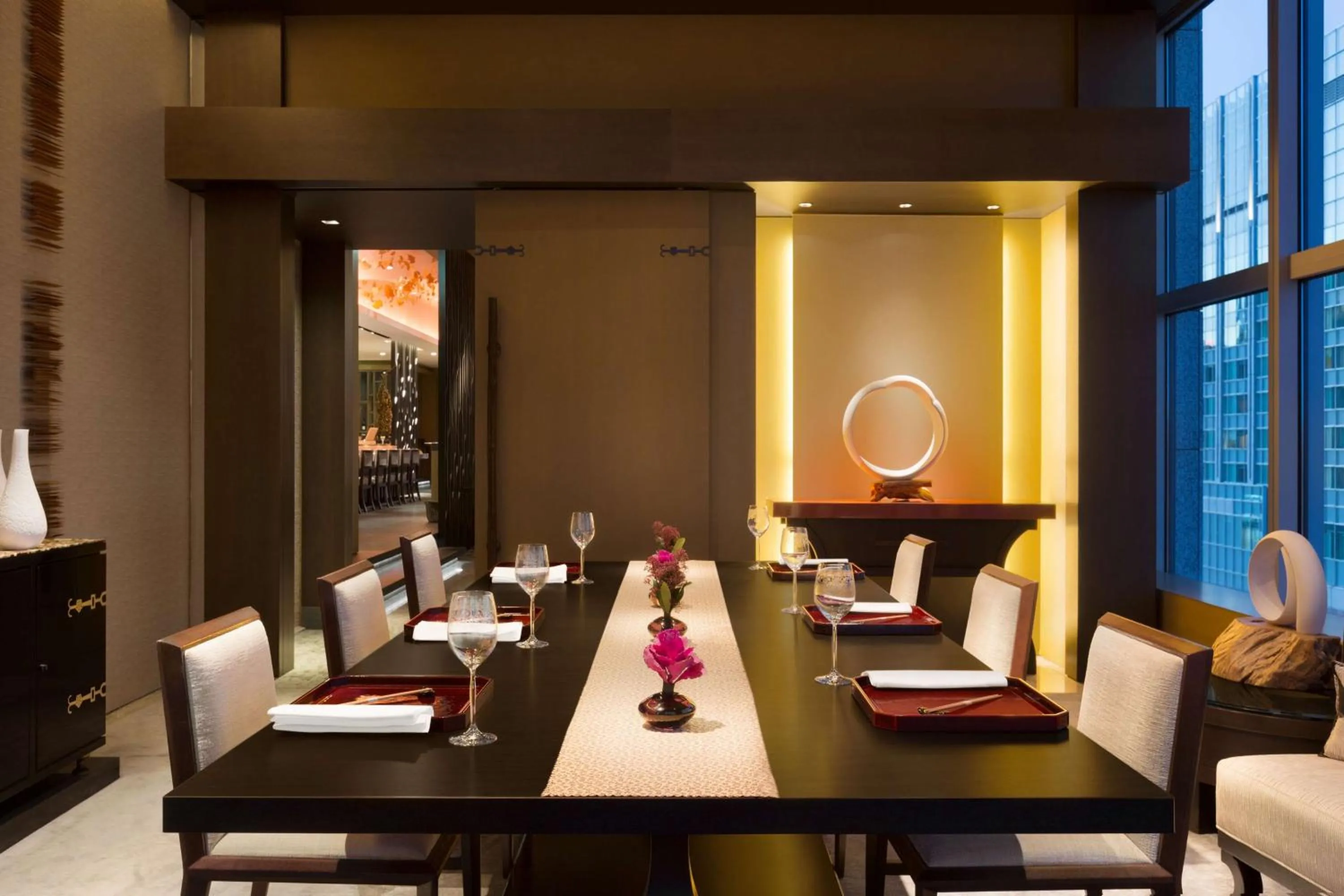 Restaurant/places to eat in Shangri-La Tokyo