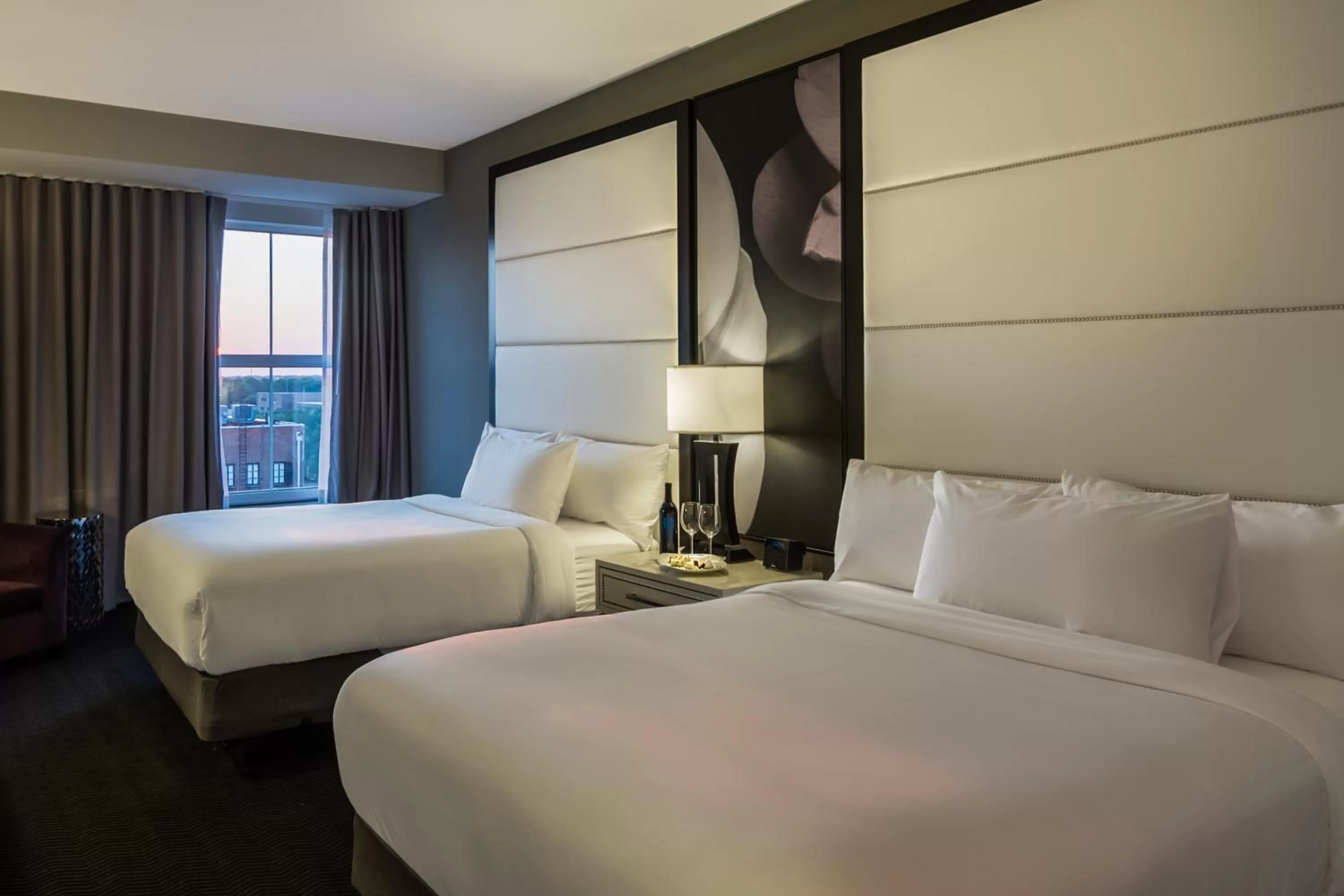 Bedroom, Bed in TRYP by Wyndham Savannah
