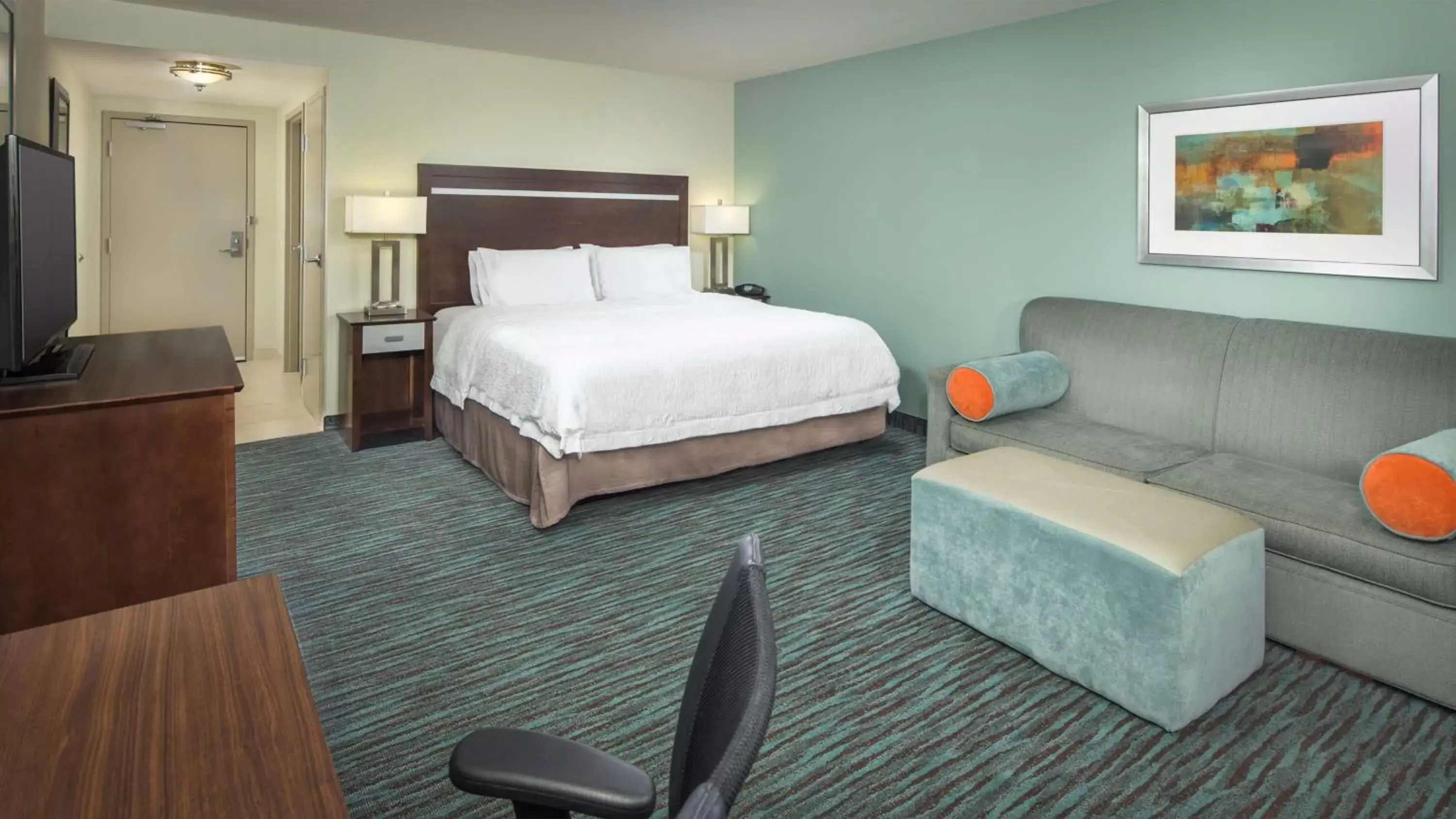 Bed in Hampton Inn & Suites Schererville