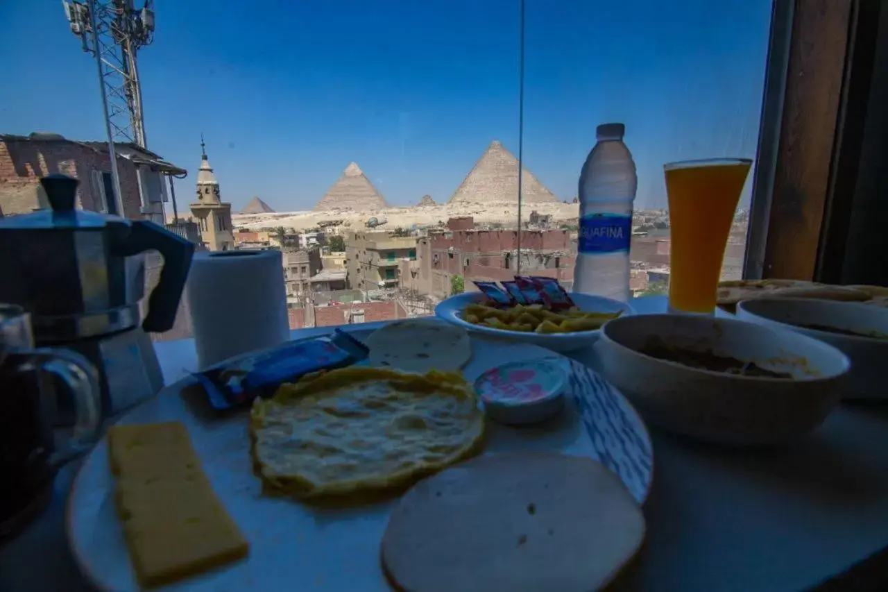 Double Room with Mountain View - single occupancy in Imhotep Pyramids View INN Double Room with Mountain View - single occupancy in Imhotep Pyramids View INN