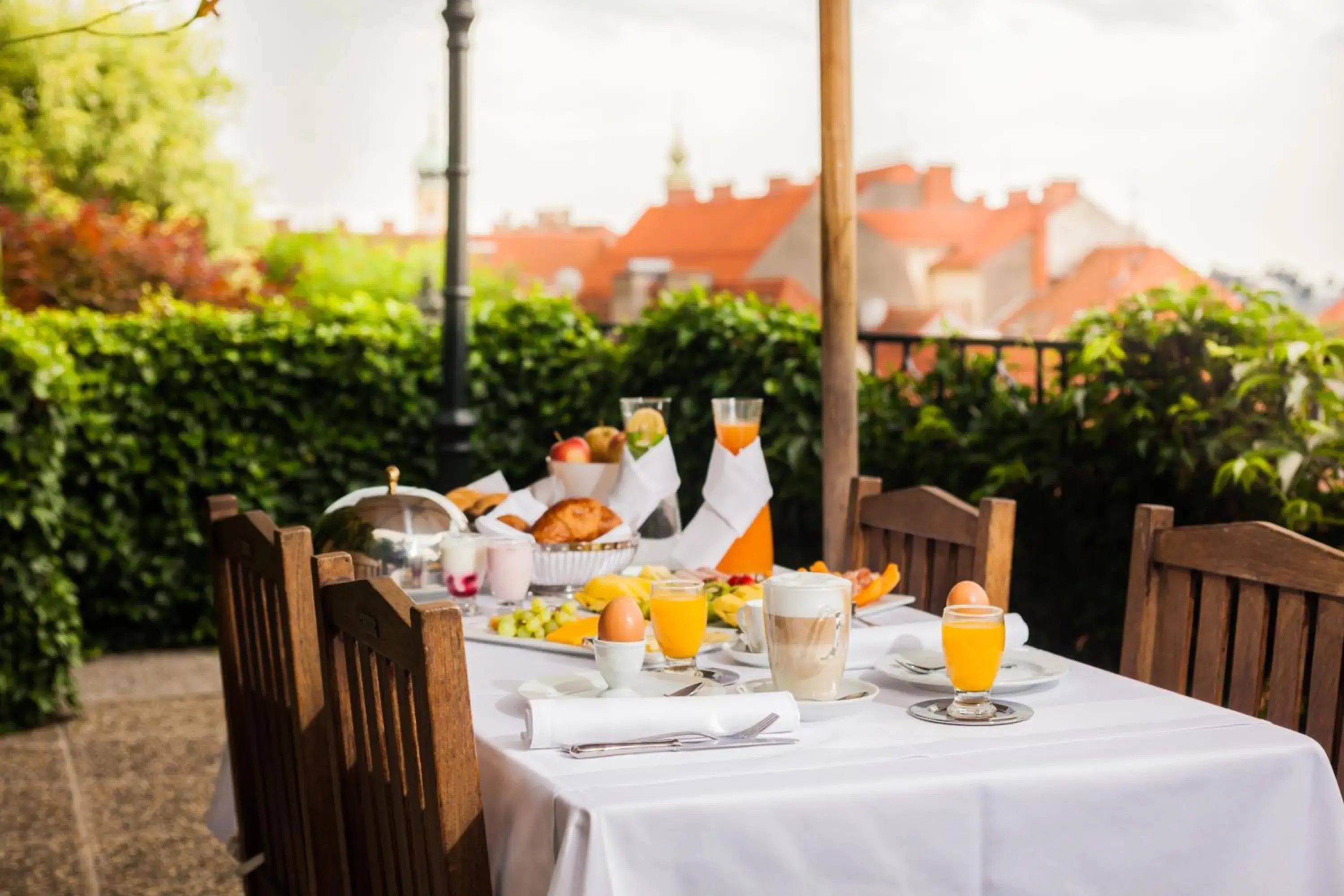 Balcony/Terrace in Schlossberghotel - Das Kunsthotel