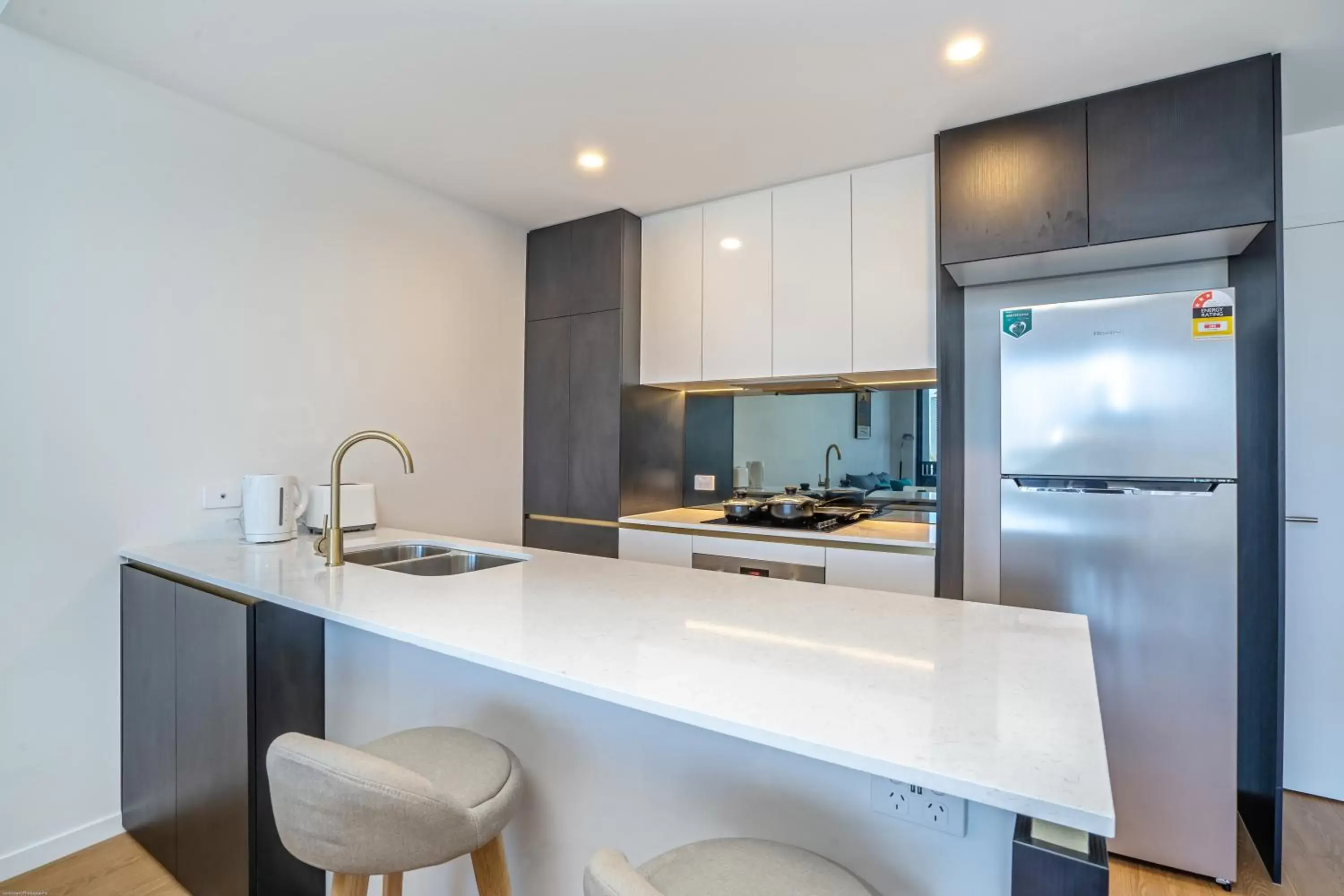 Kitchen or kitchenette, Kitchen/Kitchenette in Peninsular Gold Coast