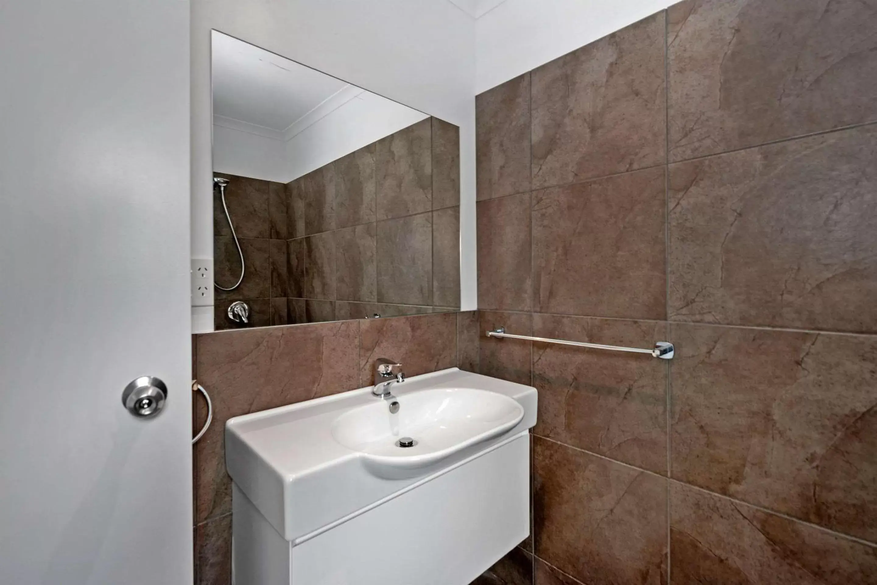 Photo of the whole room, Bathroom in Comfort Inn Westshore Beach