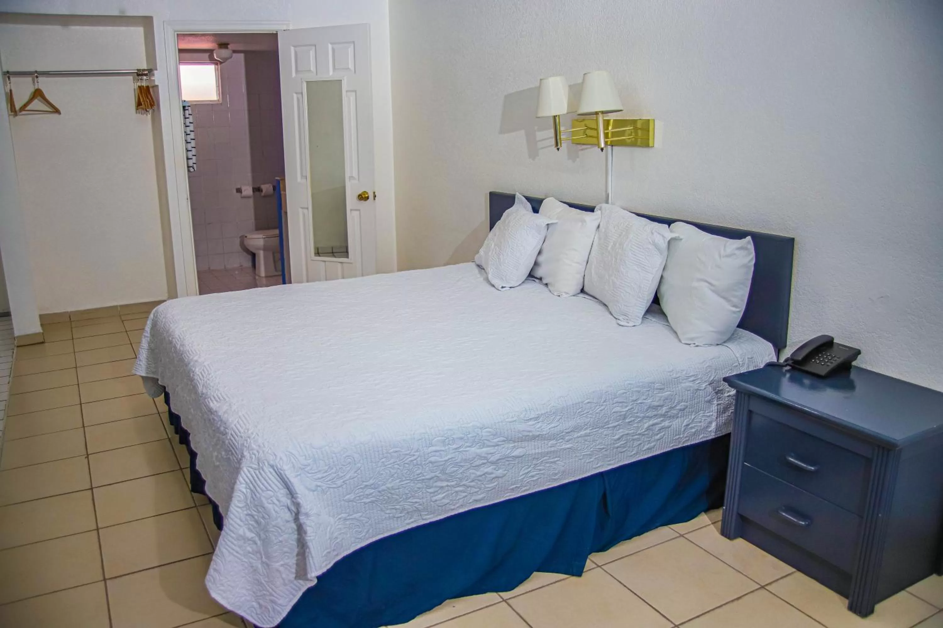 Bed in Playa Inn Rocky Point