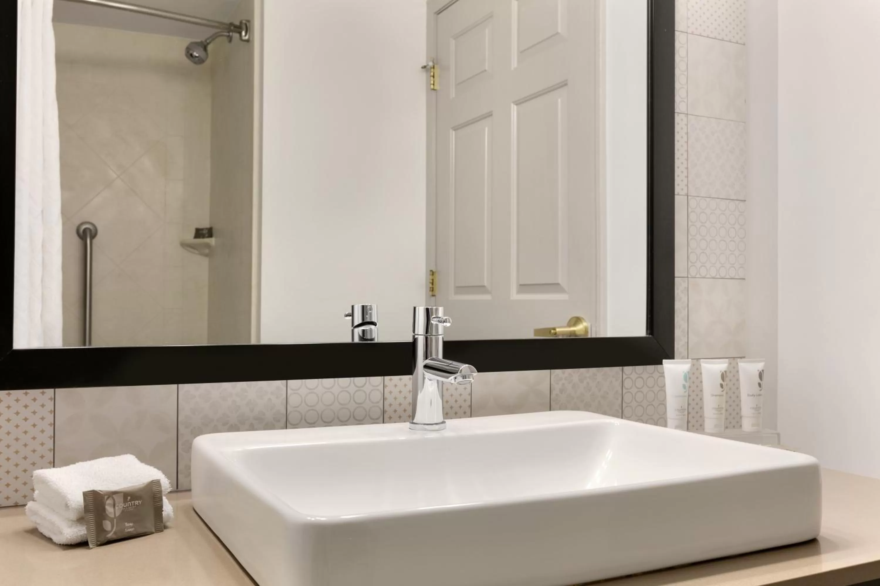 Country Inn & Suites by Radisson, London, KY