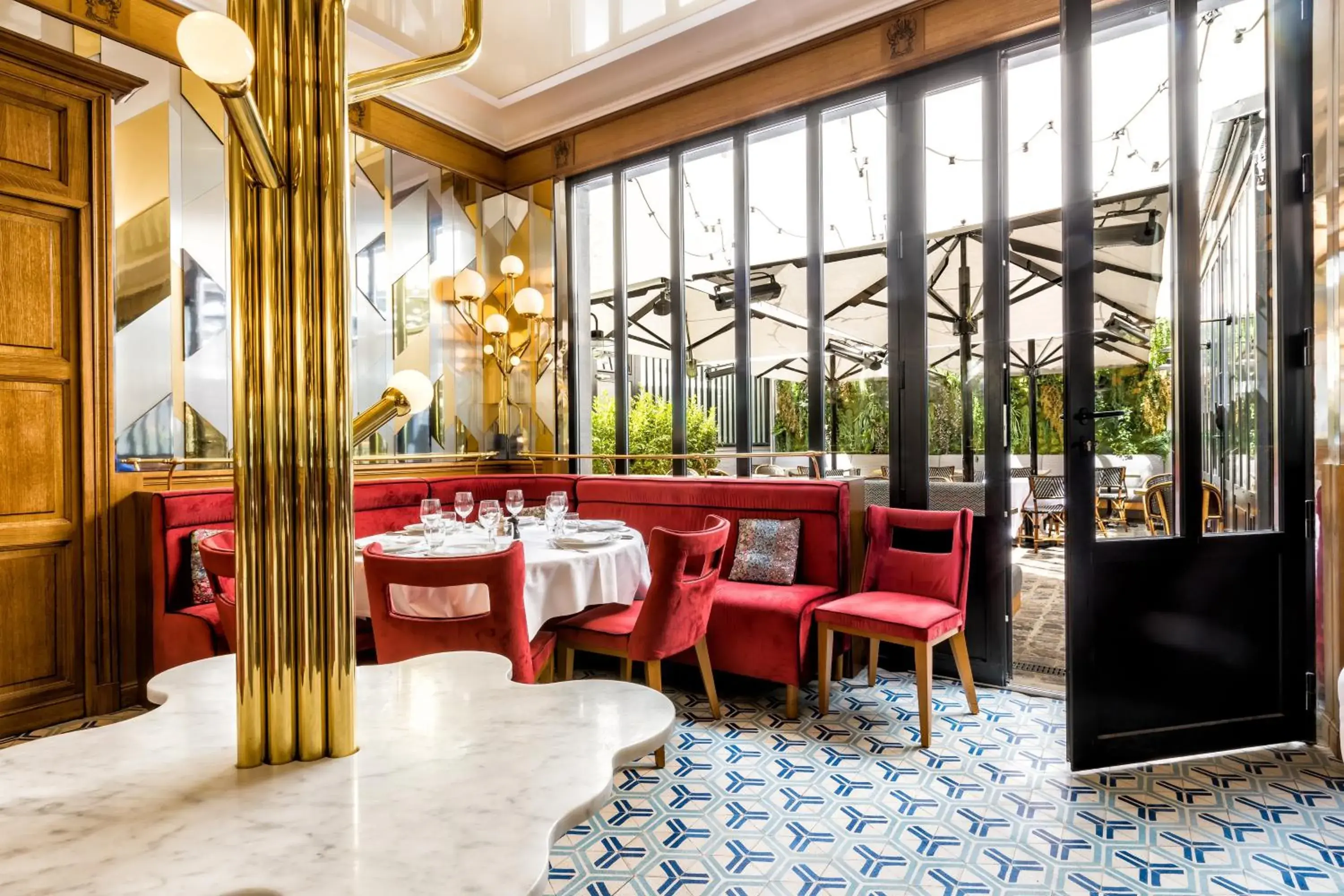 Restaurant/Places to Eat in Hotel Restaurant Au Boeuf Couronné