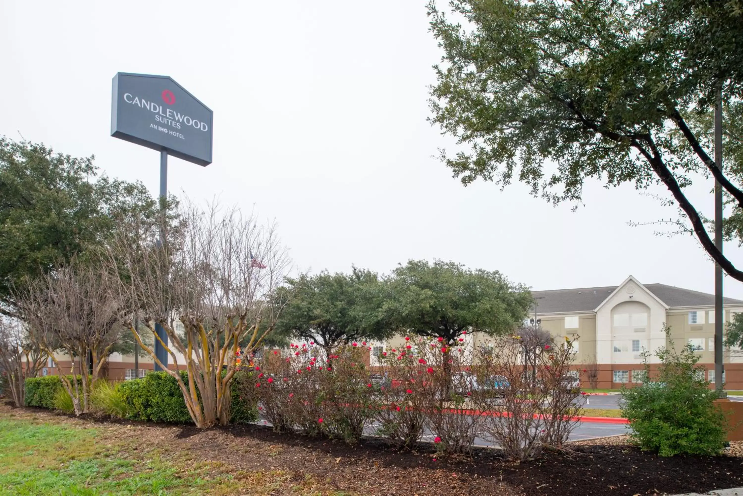 Property Building in Candlewood Suites Austin-Round Rock, an IHG Hotel