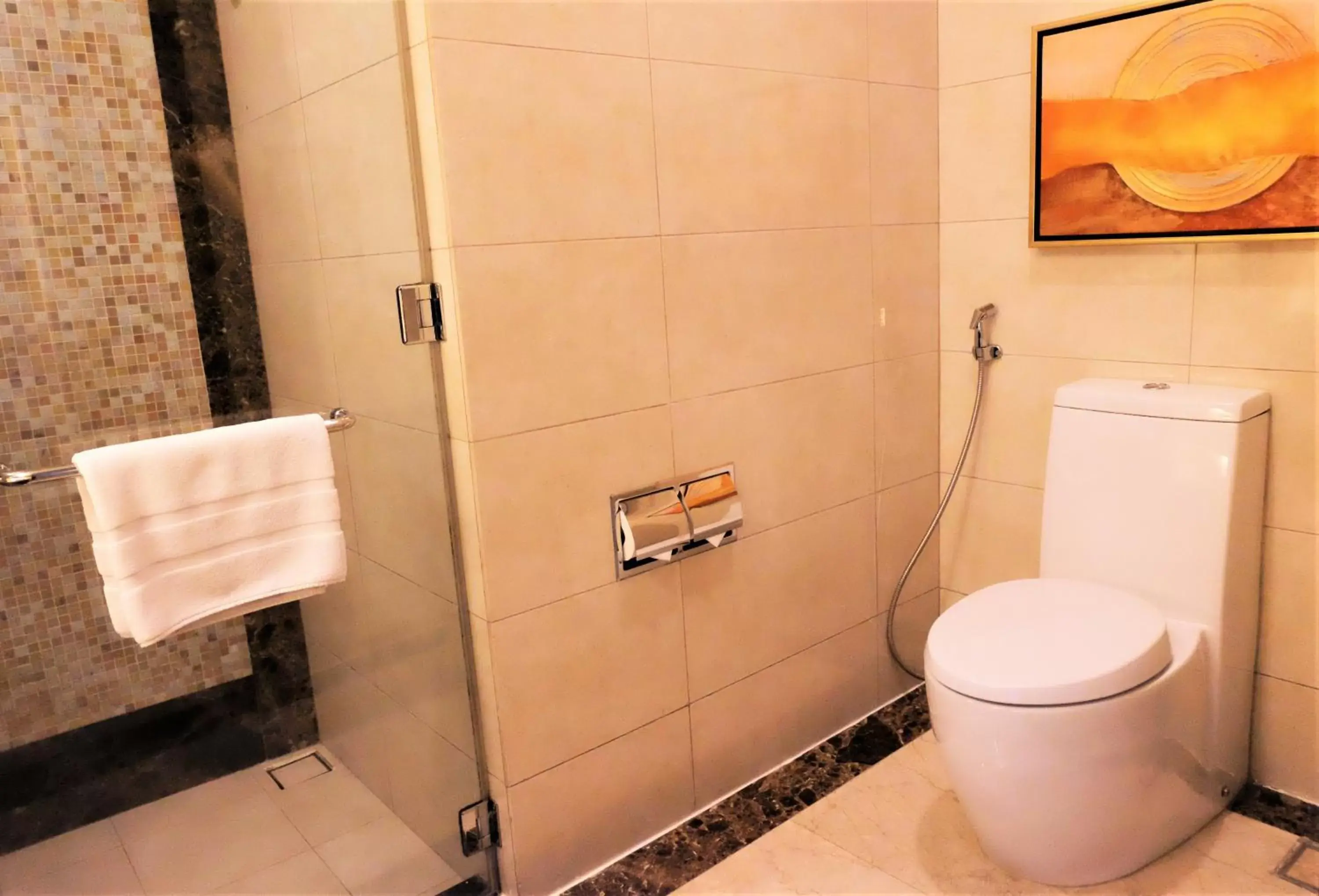 Shower, Bathroom in Joy-Nostalg Hotel & Suites Manila Managed by AccorHotels