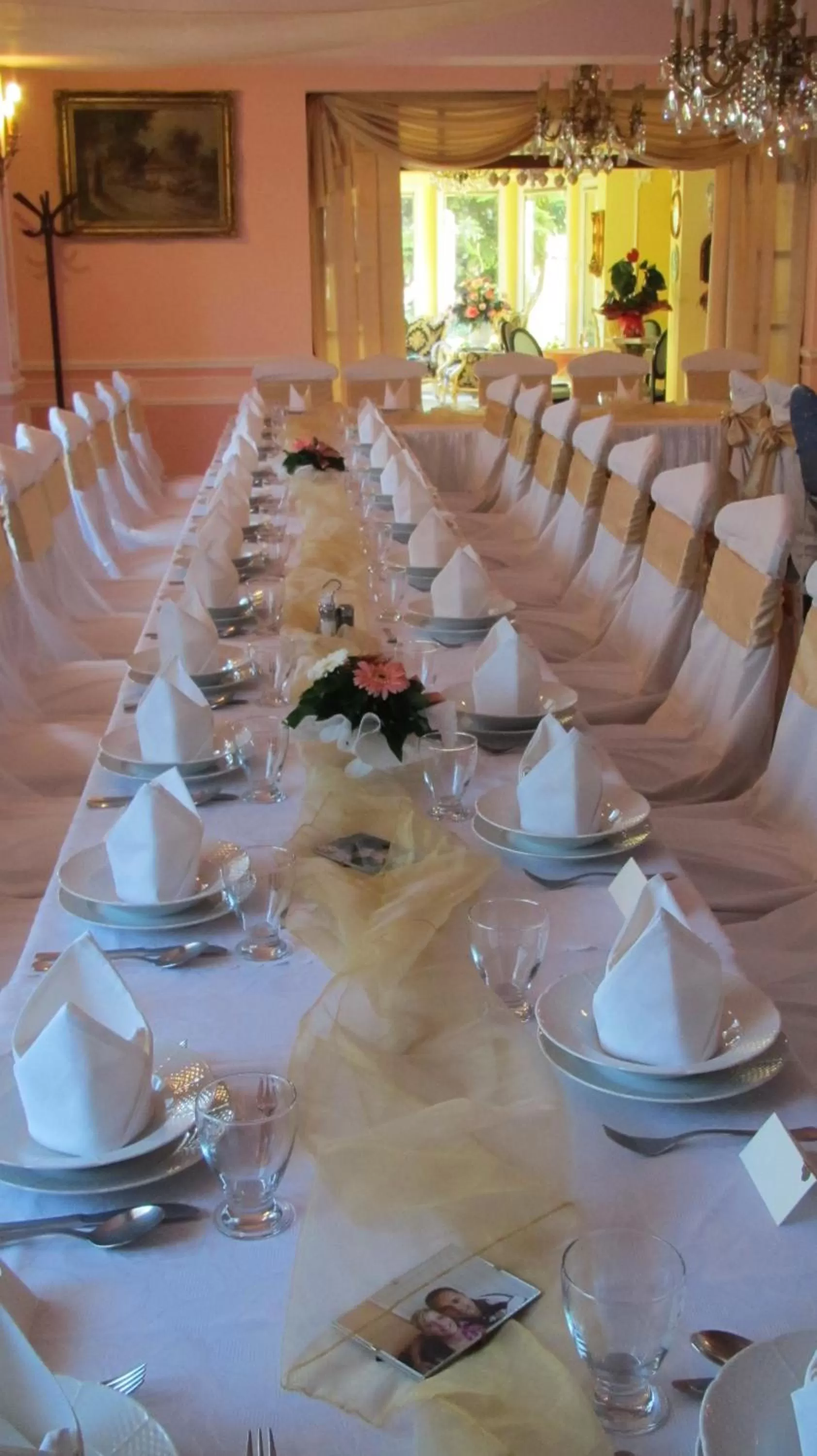 Restaurant/places to eat in Hotel Panorama