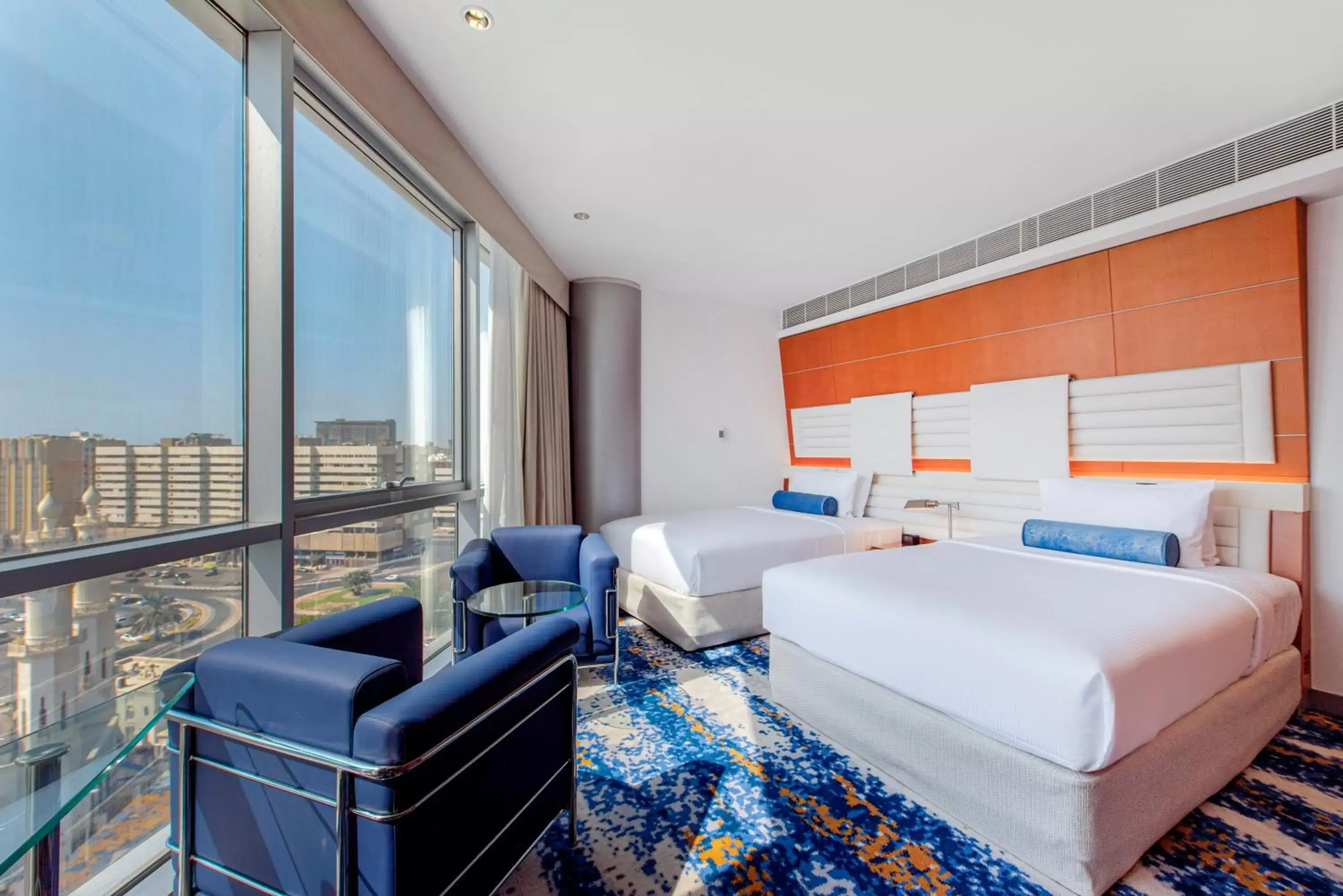 Deluxe Twin Room with Creek View in Golden Sands Boutique Hotel-Dubai Creek Deluxe Twin Room with Creek View in Golden Sands Boutique Hotel-Dubai Creek