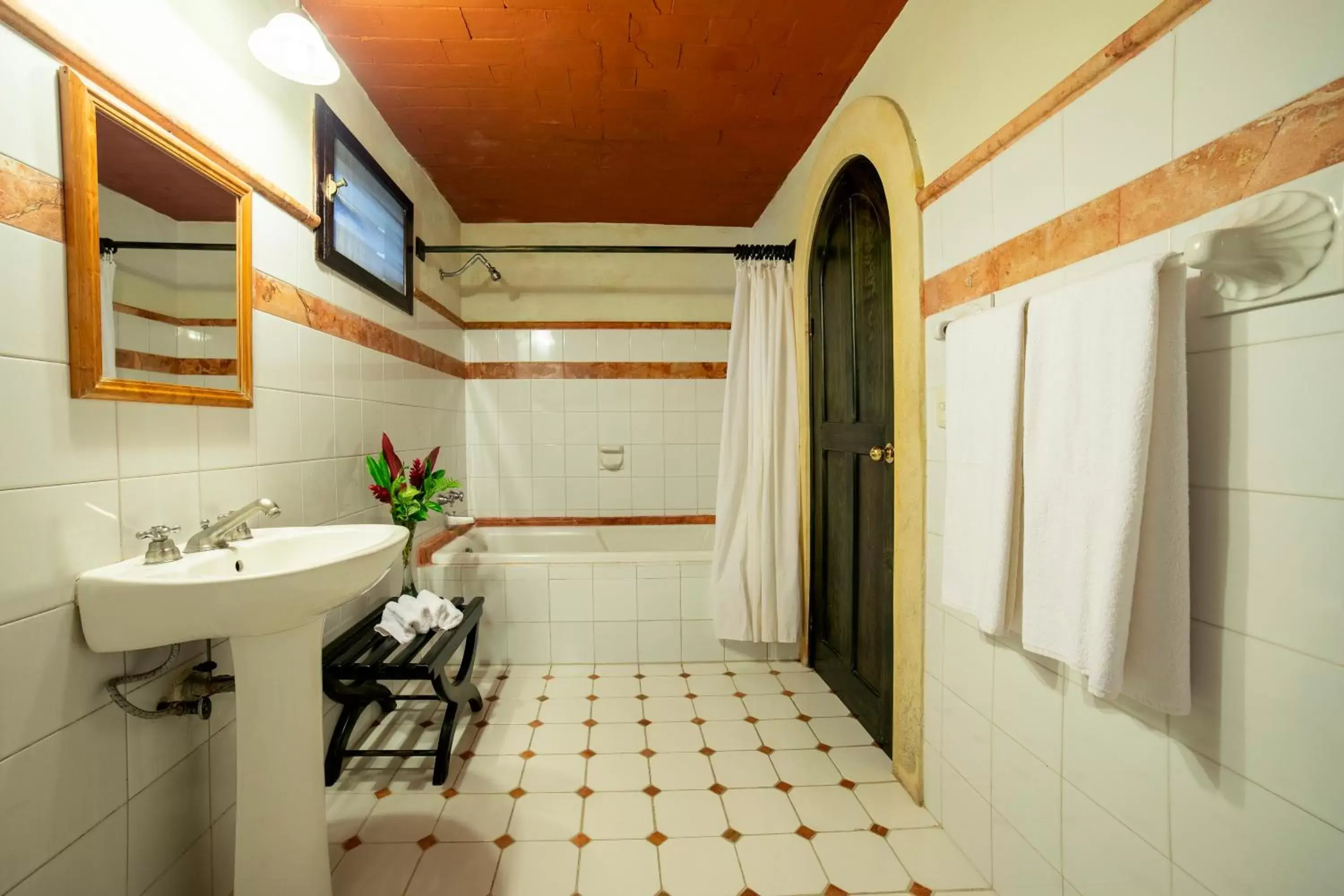 Bathroom in Hotel Chichen Itza