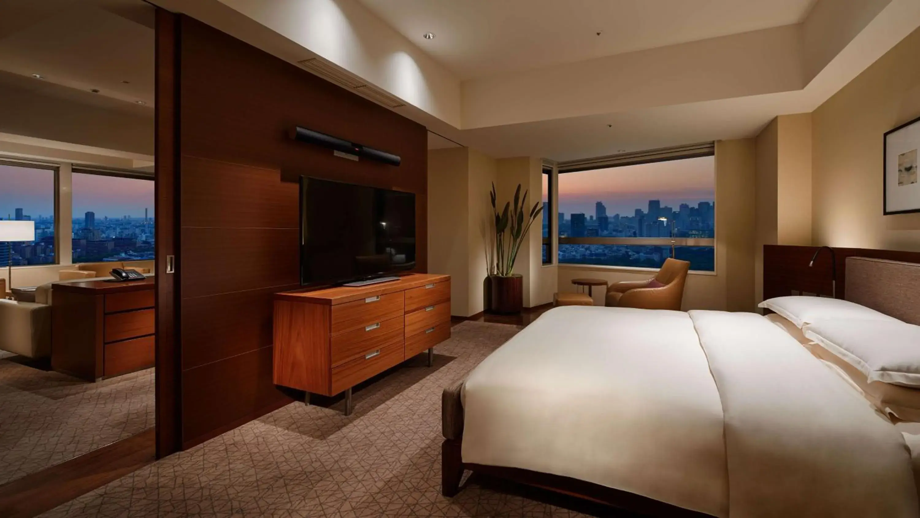 Photo of the whole room in Grand Hyatt Tokyo