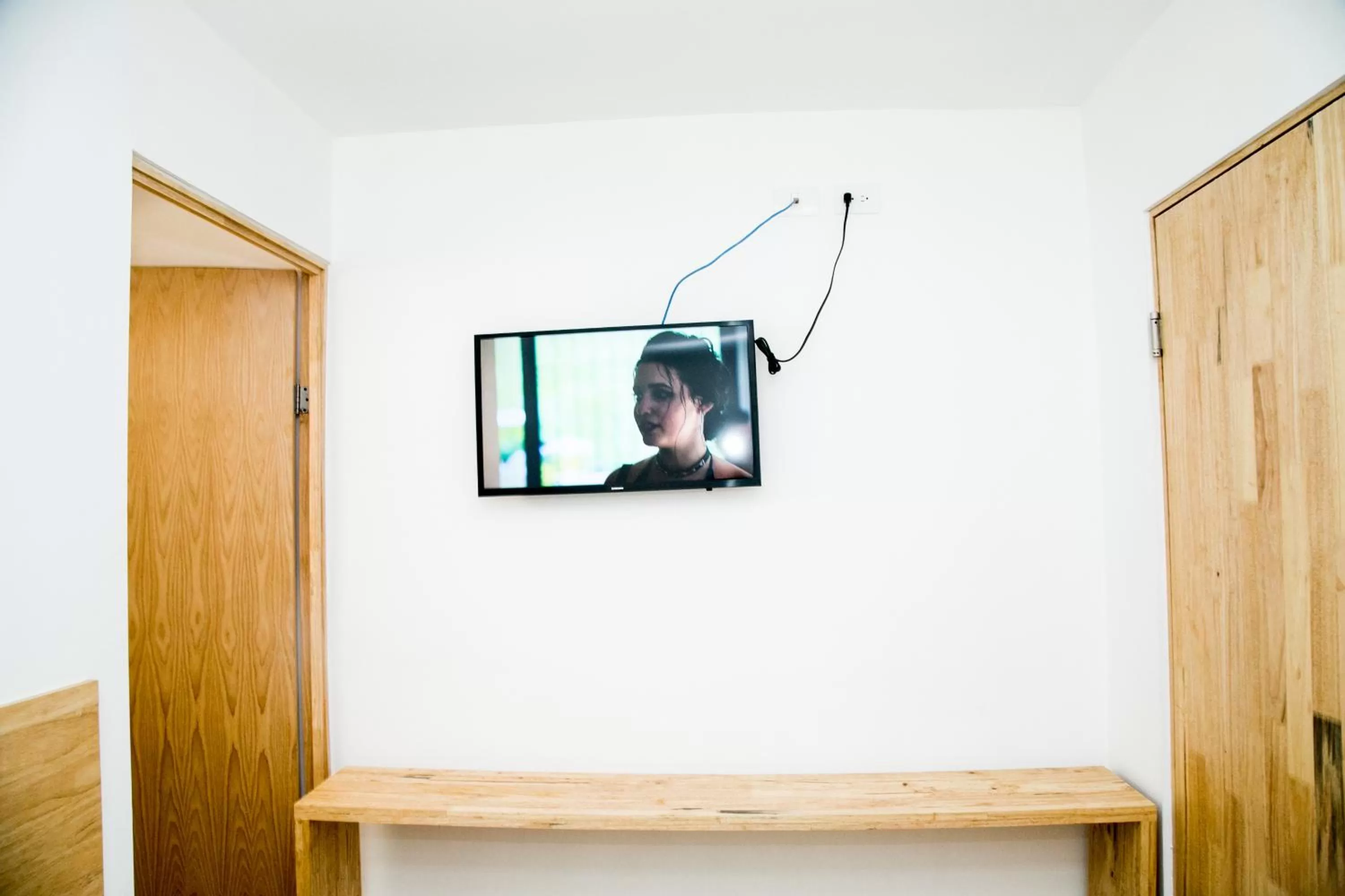 TV and multimedia in Booking 500