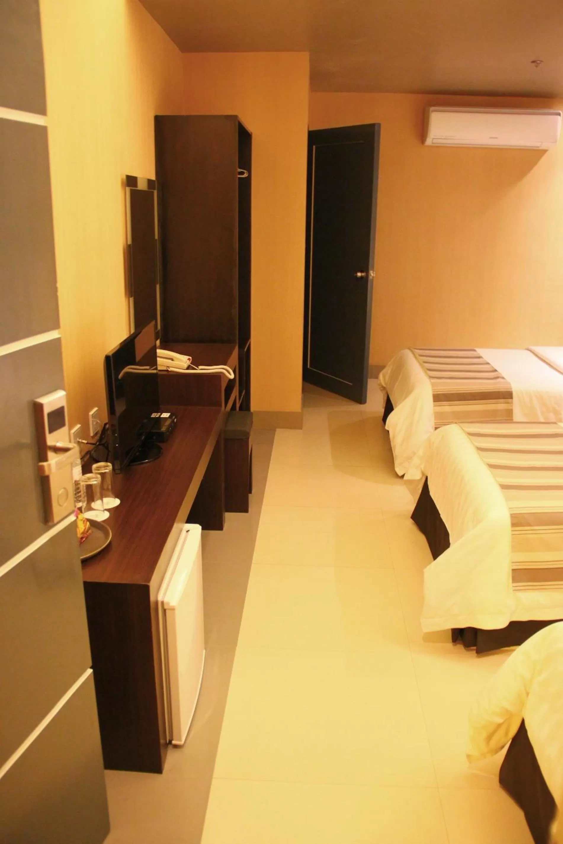 Decorative detail, Bed in Eloisa Royal Suites