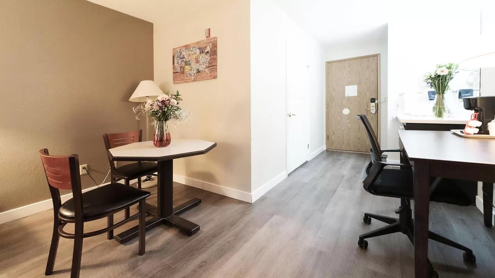 Seating area in Ocean Star Inn