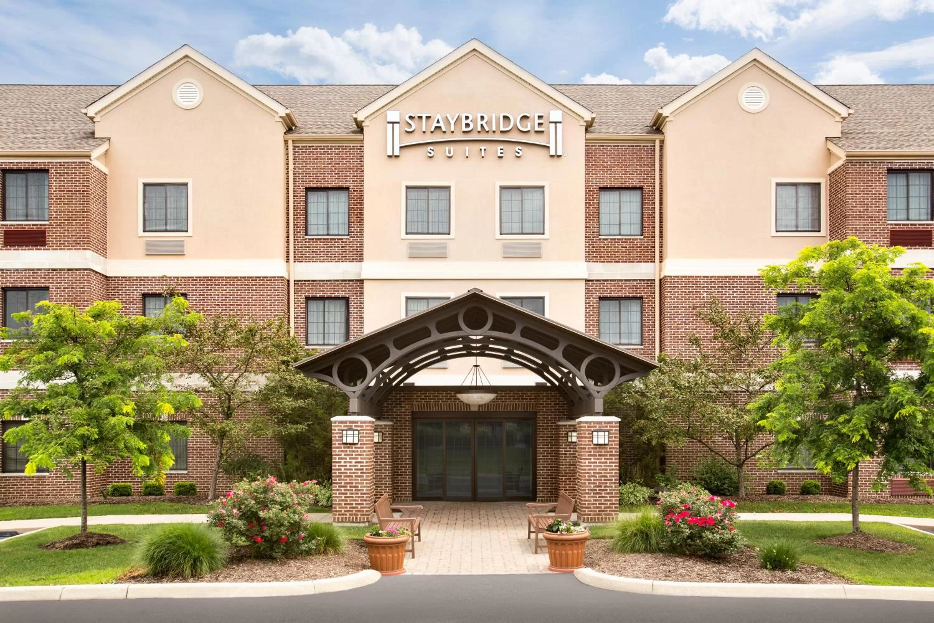 Property building in Staybridge Suites Akron-Stow-Cuyahoga Falls by IHG