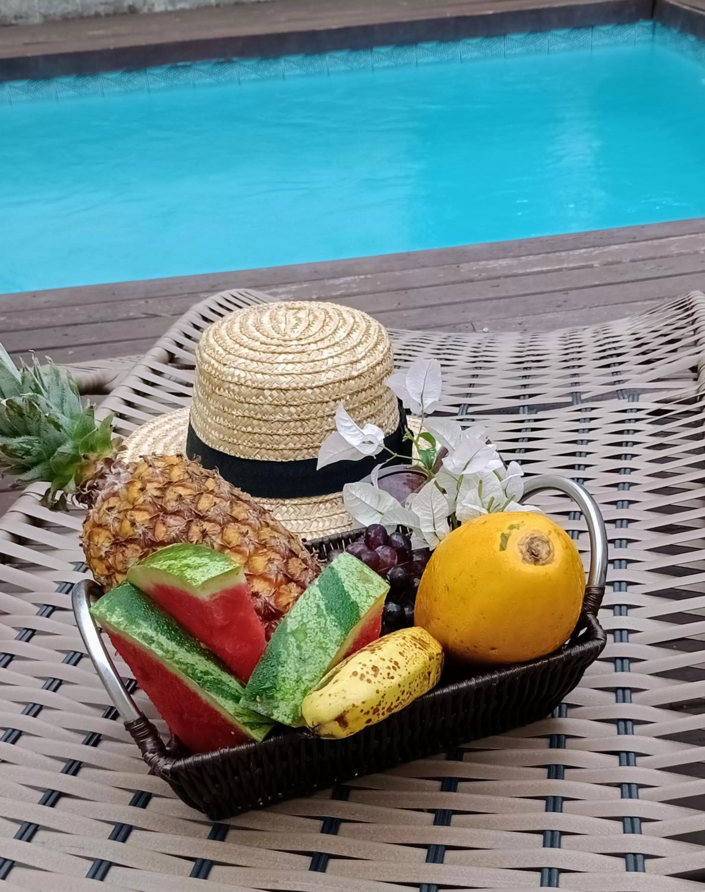 Swimming pool in Hibiscos Pousada