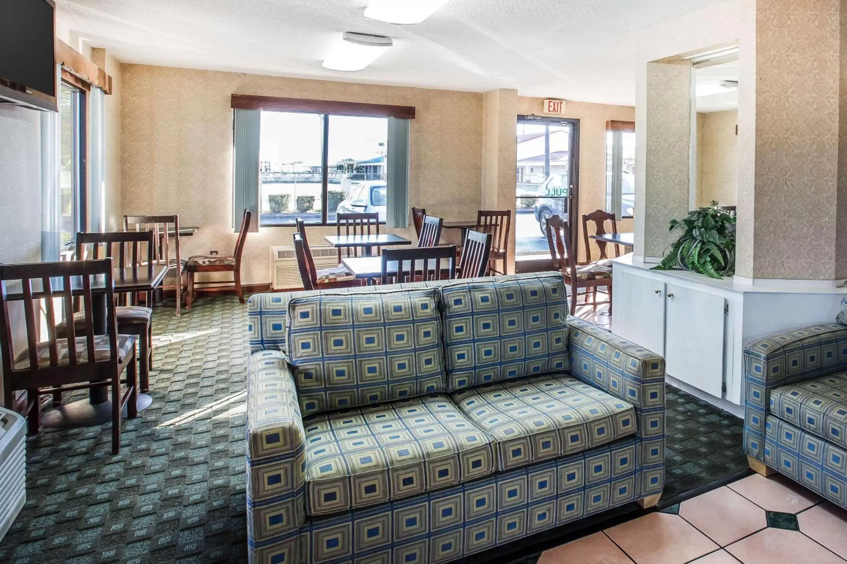 Lobby or reception, Seating Area in Quality Inn Byron