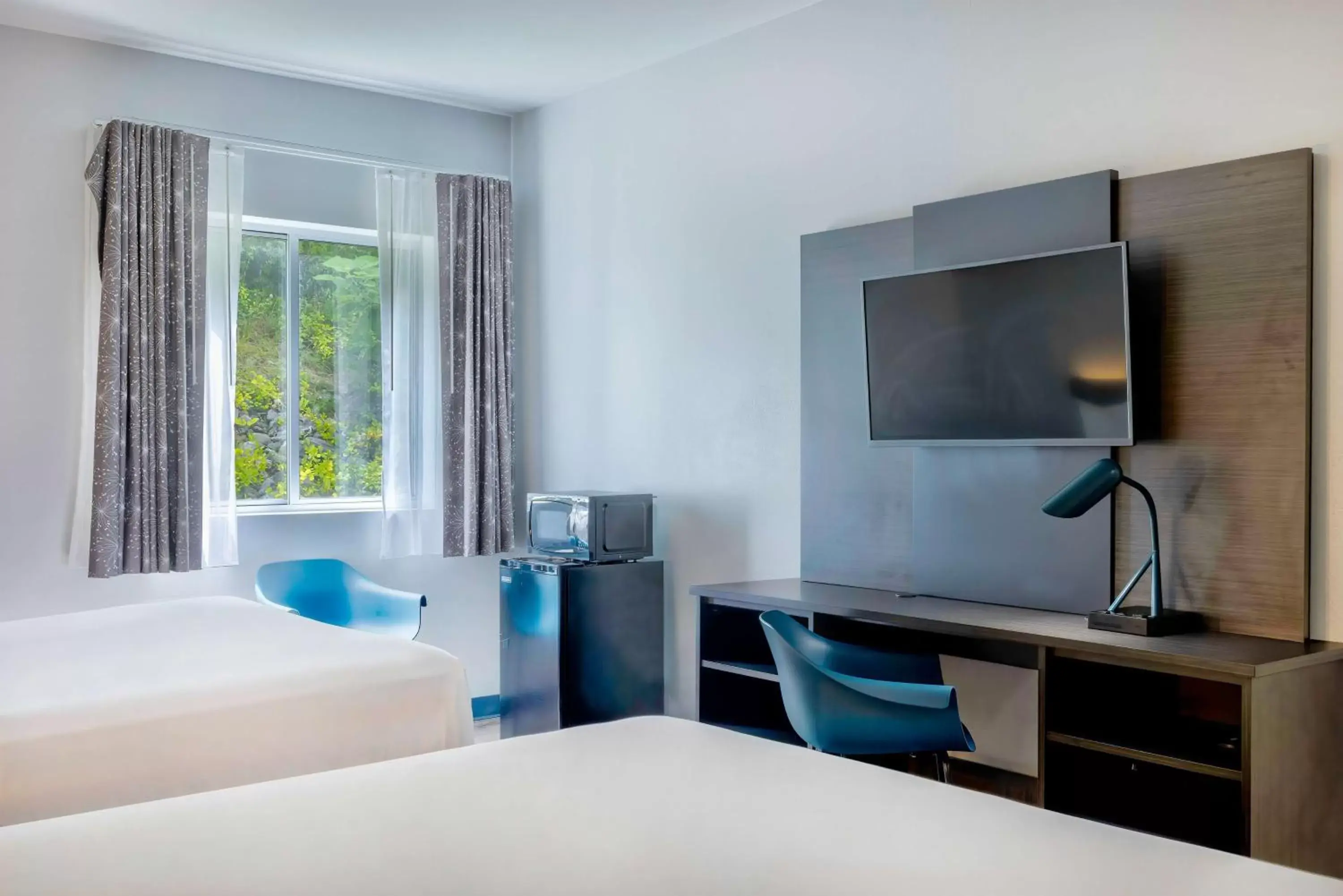 Bedroom, Bed in Motel 6 Bethel, CT - Danbury Bedroom, Bed in Motel 6 Bethel, CT - Danbury