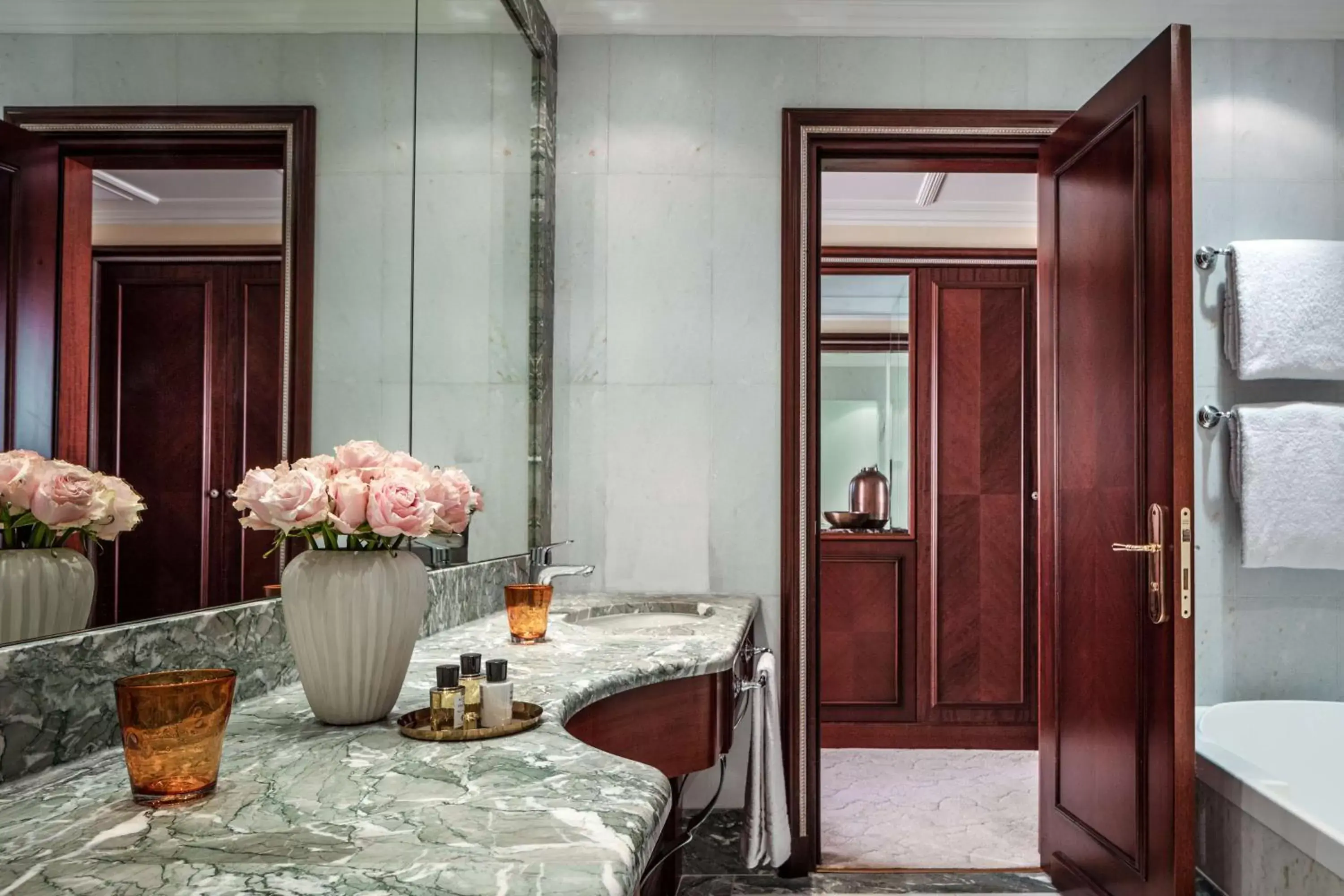 Bathroom in Anantara Palazzo Naiadi Rome Hotel - A Leading Hotel of the World