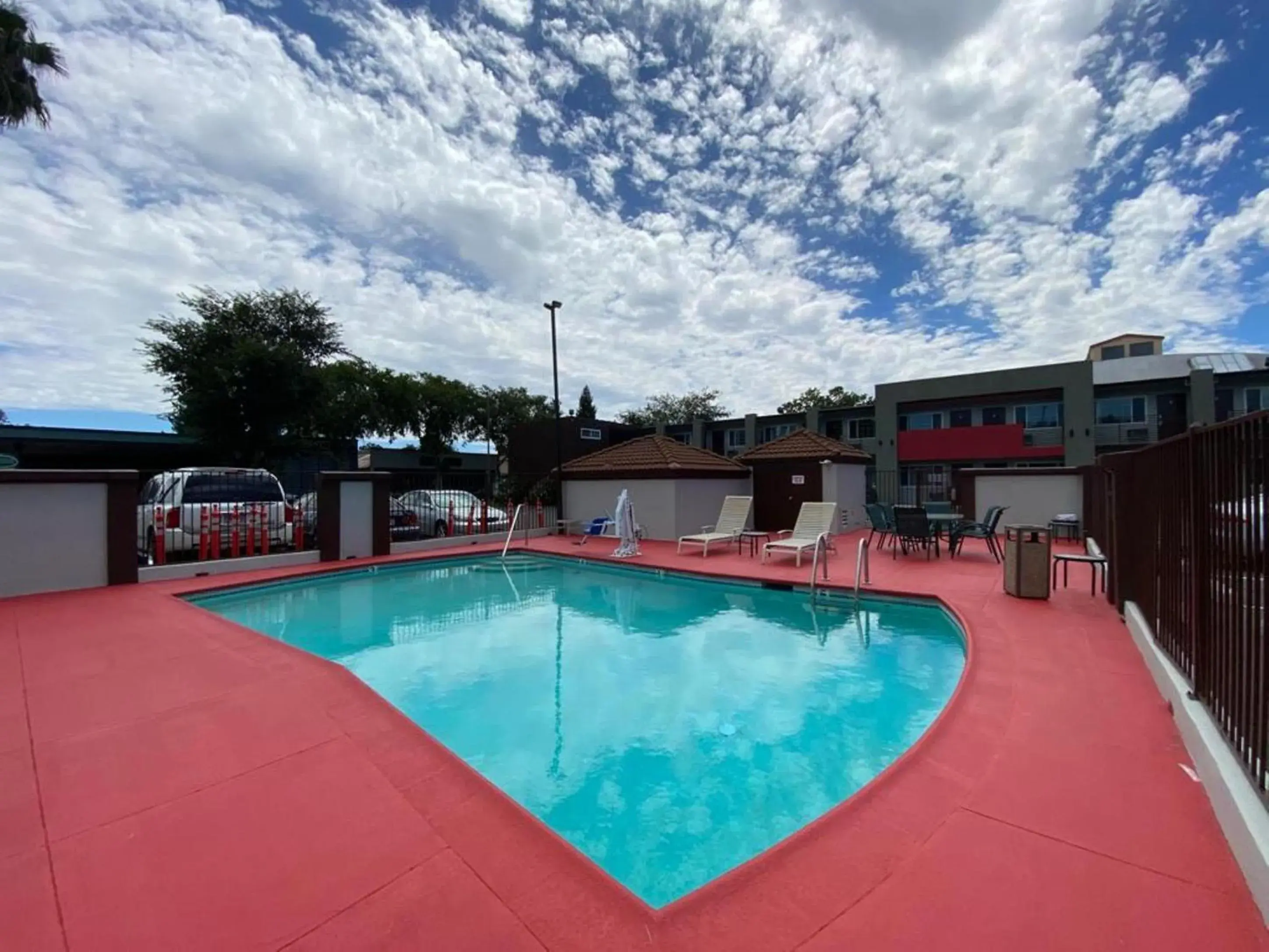 Pool view, Swimming Pool in University Inn Chico